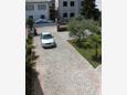 Parking lot Vodice, Vodice, Parking lot 6180 - Apartments with pebble beach.