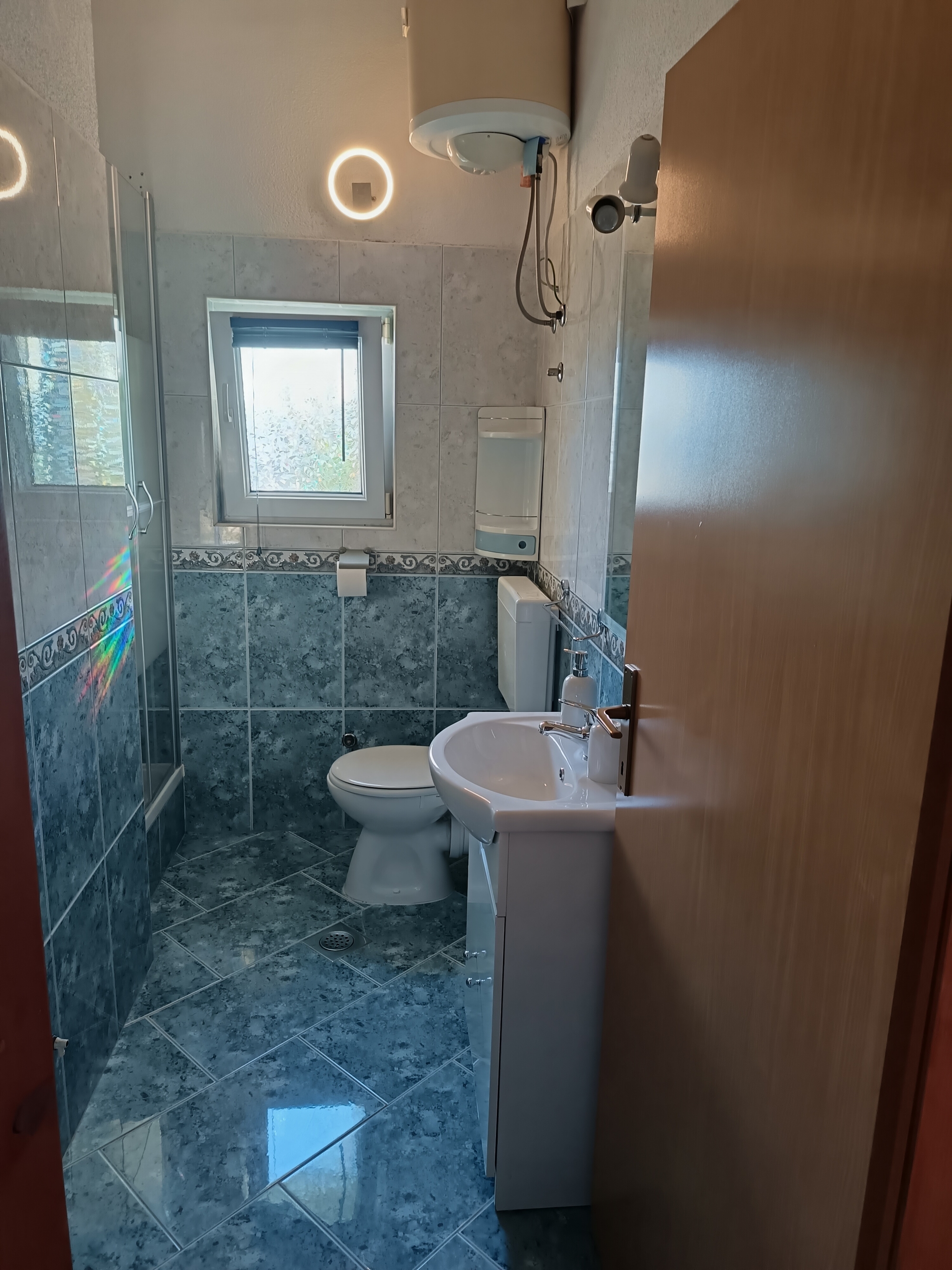 Jednosobni apartman s balkonom i pogledom na more Posedarje, Novigrad  A-b
