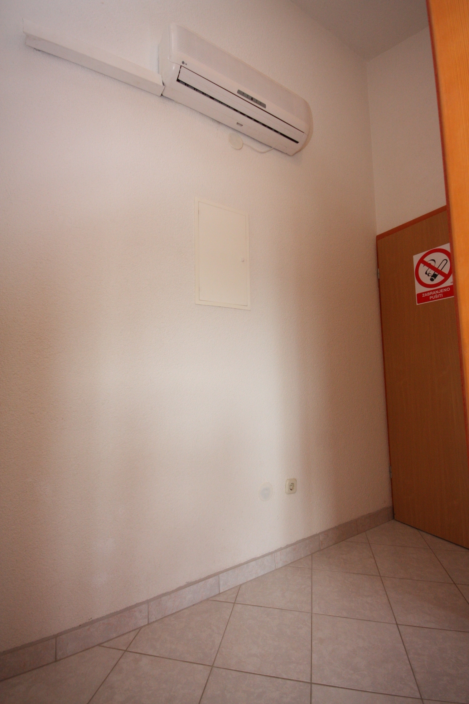 Jednosobni apartman s balkonom i pogledom na more Posedarje, Novigrad  A-b