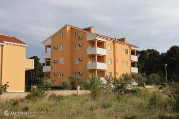 Property Biograd na Moru, Biograd, Property 6202 - Apartments and Rooms with sandy beach.