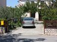 Parking lot Turanj, Biograd, Parking lot 6212 - Apartments with pebble beach.