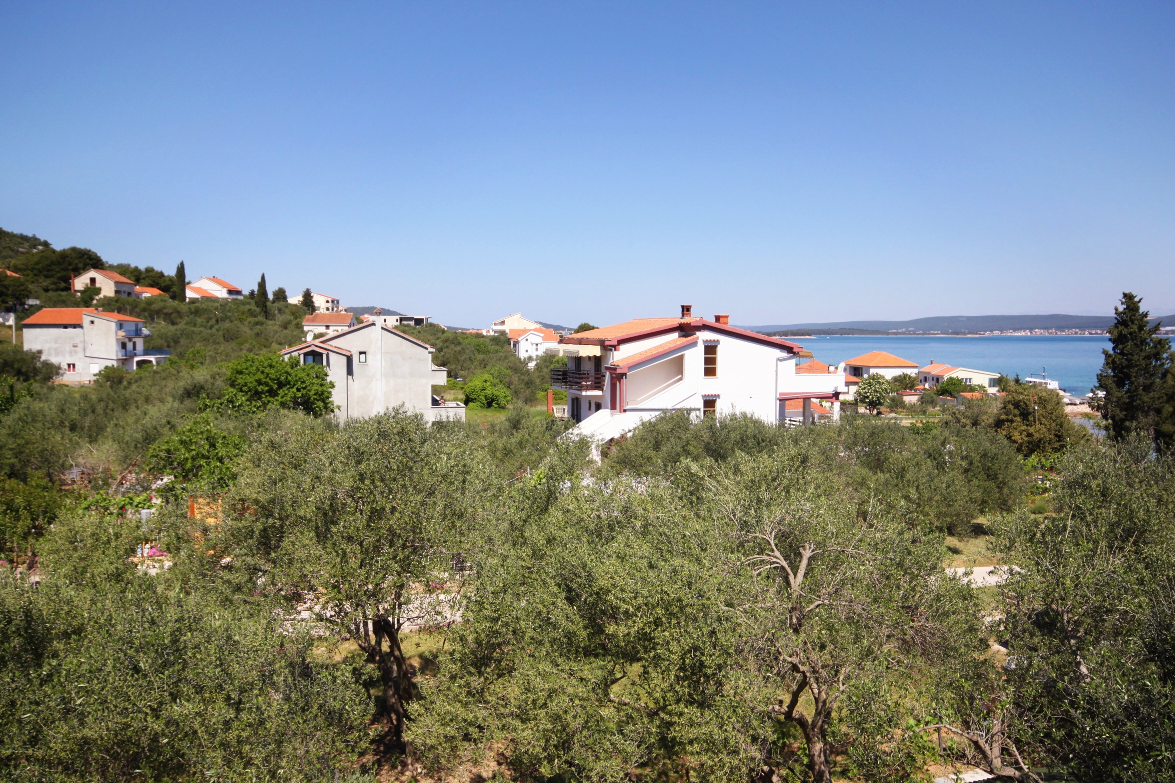 One bedroom apartment with terrace and sea view Tkon, Pašman  A-b