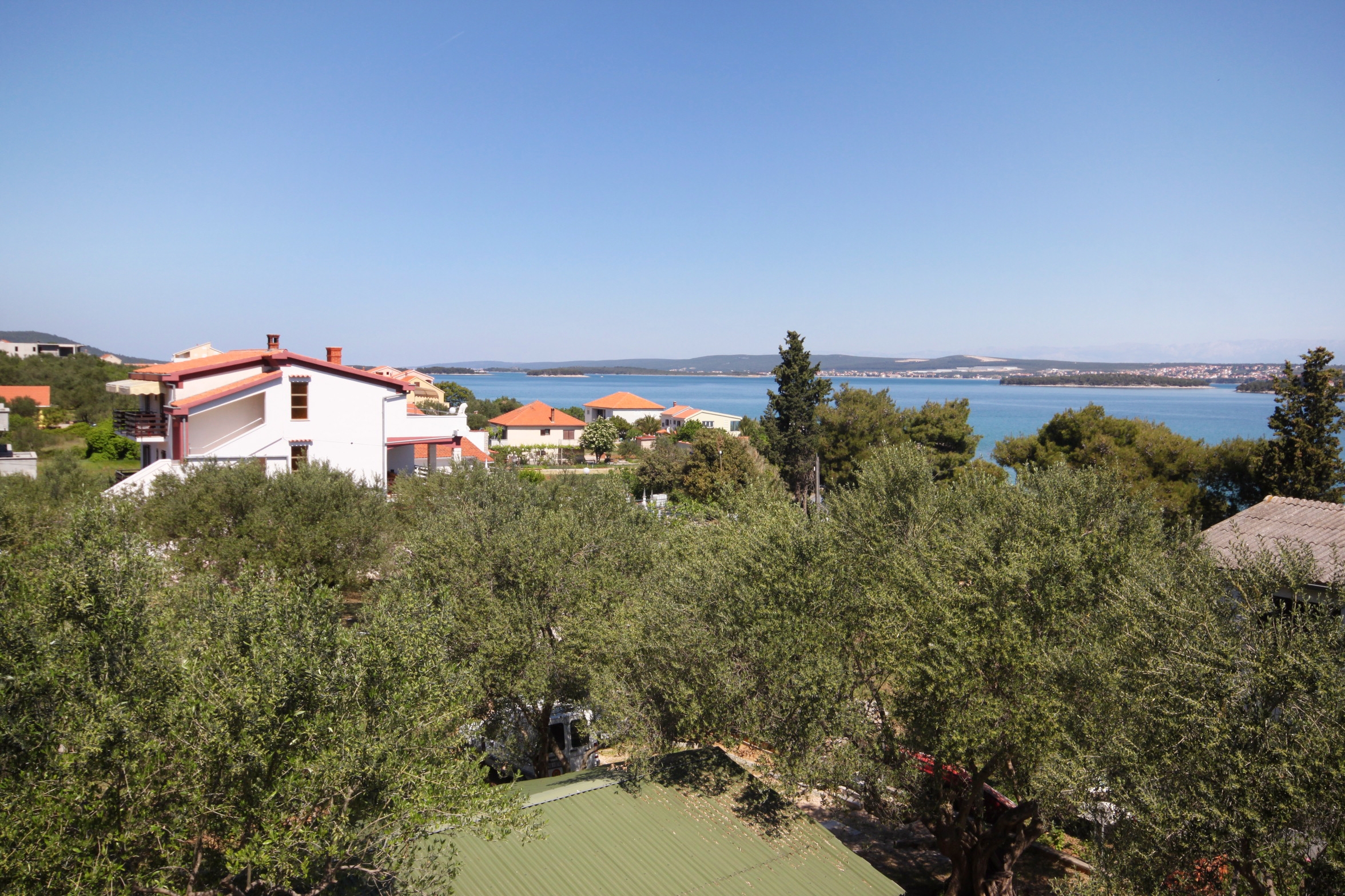 One bedroom apartment with terrace and sea view Tkon, Pašman  A-b