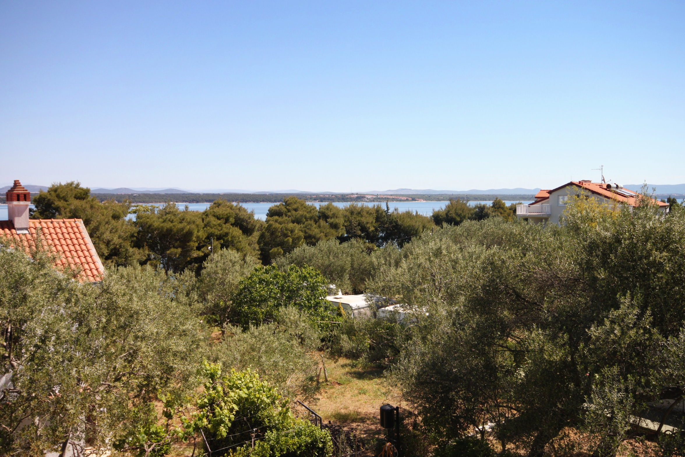 One bedroom apartment with terrace and sea view Tkon, Pašman  A-b