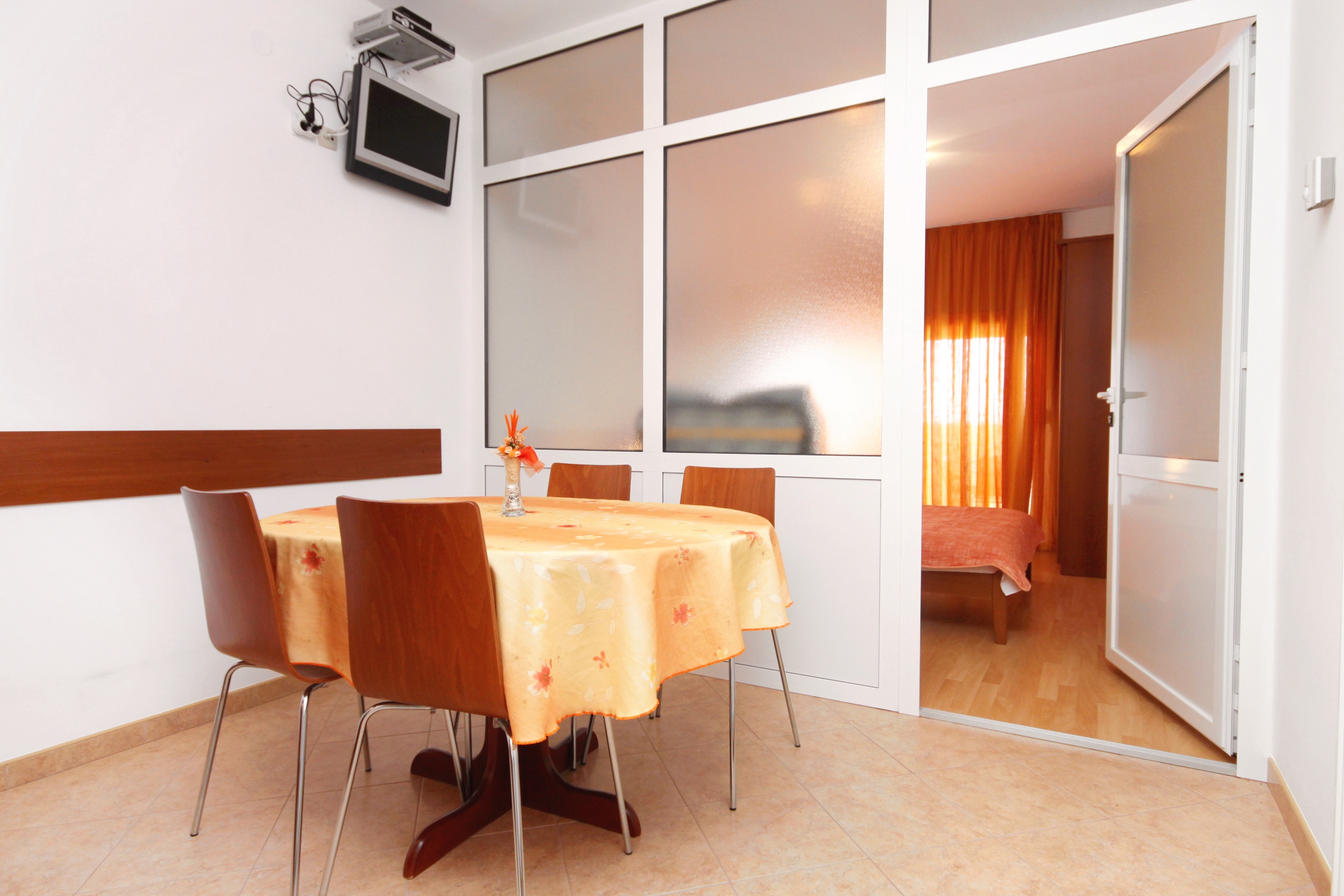 One bedroom apartment with terrace and sea view Tkon, Pašman (A-6215-c) One bedroom apartment with terrace and sea view Tkon, Pašman (A-6215-c)