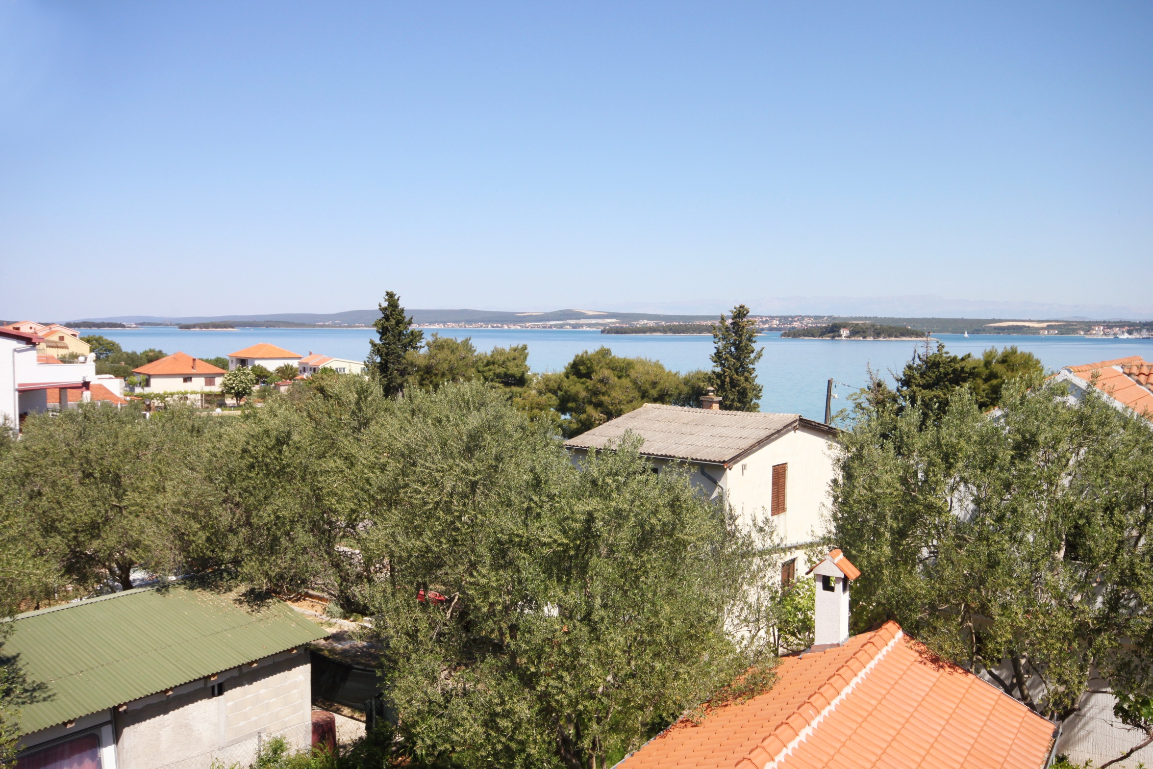 One bedroom apartment with terrace and sea view Tkon, Pašman  A-d