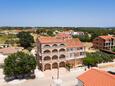 Biograd na Moru, Biograd, Hébergement 6219 - Appartements et chambres avec une plage de sables.