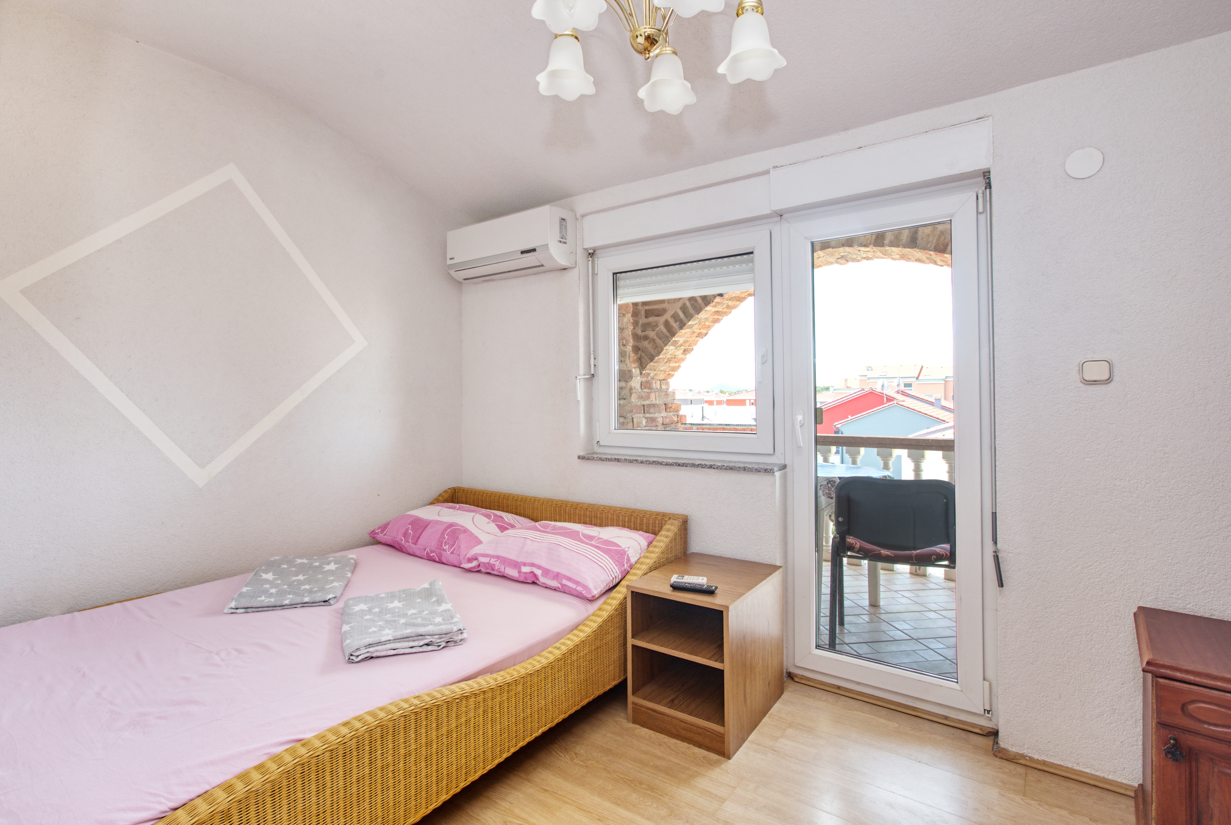 Room with air-conditioning Biograd na Moru (S-6219-d) Room with air-conditioning Biograd na Moru (S-6219-d)