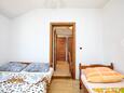 Biograd na Moru, Ložnice v ubytování typu room, s klimatizací, domácí mazlíčci povoleni a WiFi.