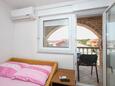 Biograd na Moru, Bedroom in the room, air condition available, (pet friendly) and WiFi.