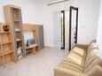 Tribunj, Sala de estar in the apartment, (pet friendly) y WiFi.