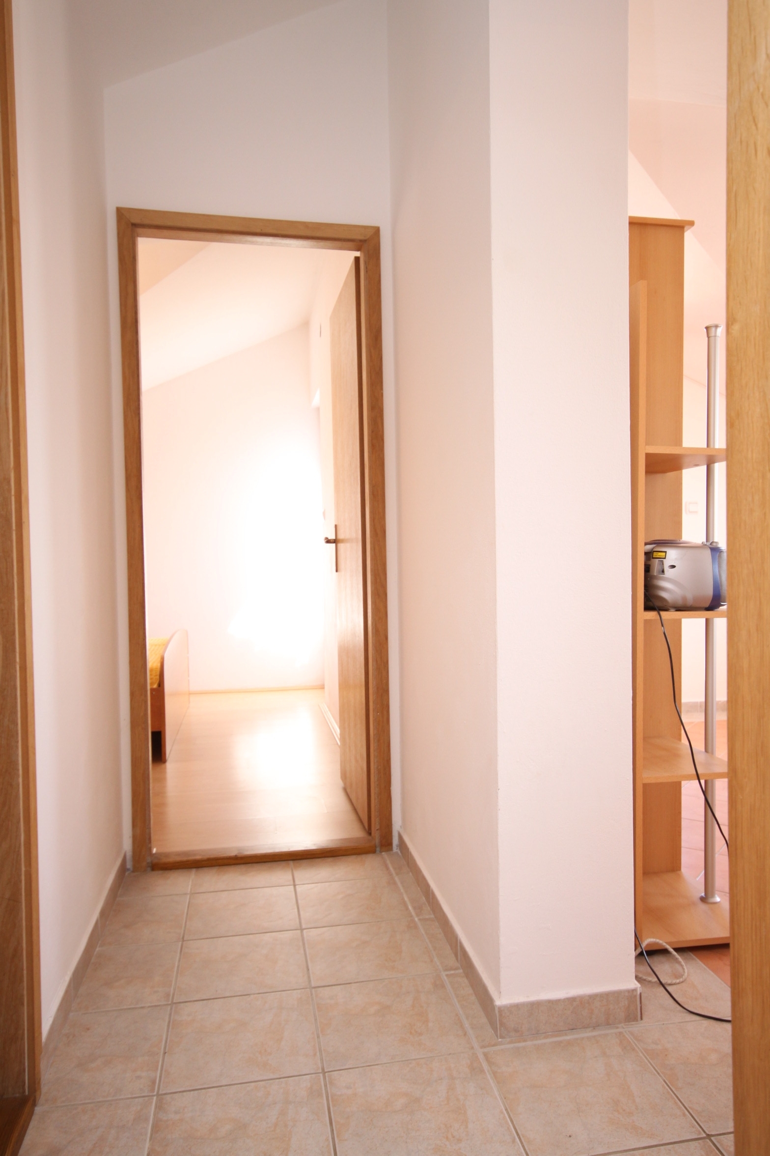 Dvosobni apartman s terasom i pogledom na more Tribunj, Vodice  A-b