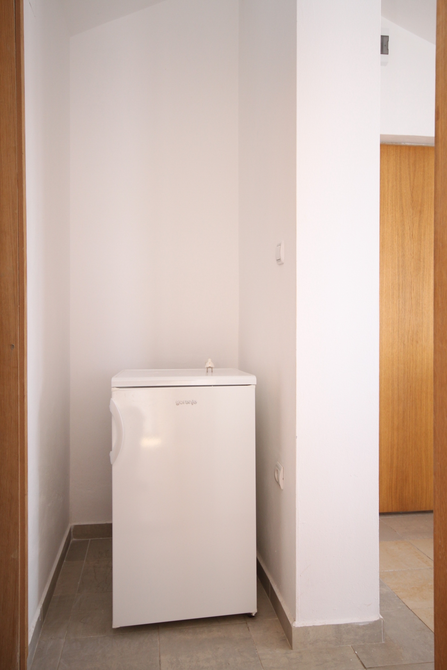 Jednosobni apartman s terasom i pogledom na more Tribunj, Vodice  A-c