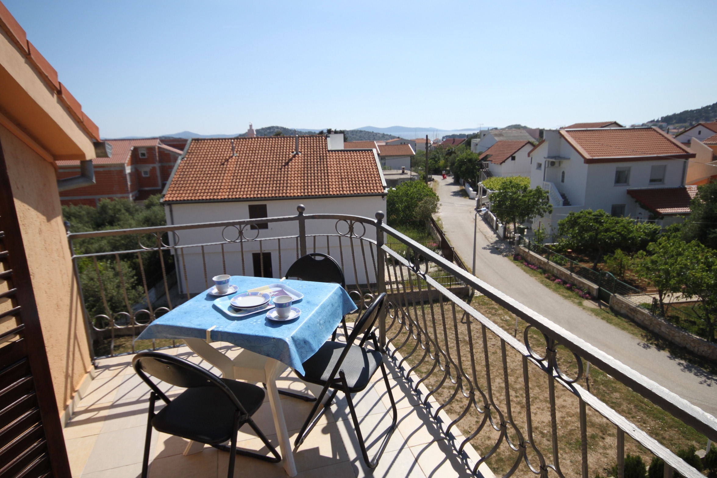 One bedroom apartment with terrace and sea view Tribunj, Vodice (A-6223-c) One bedroom apartment with terrace and sea view Tribunj, Vodice (A-6223-c)