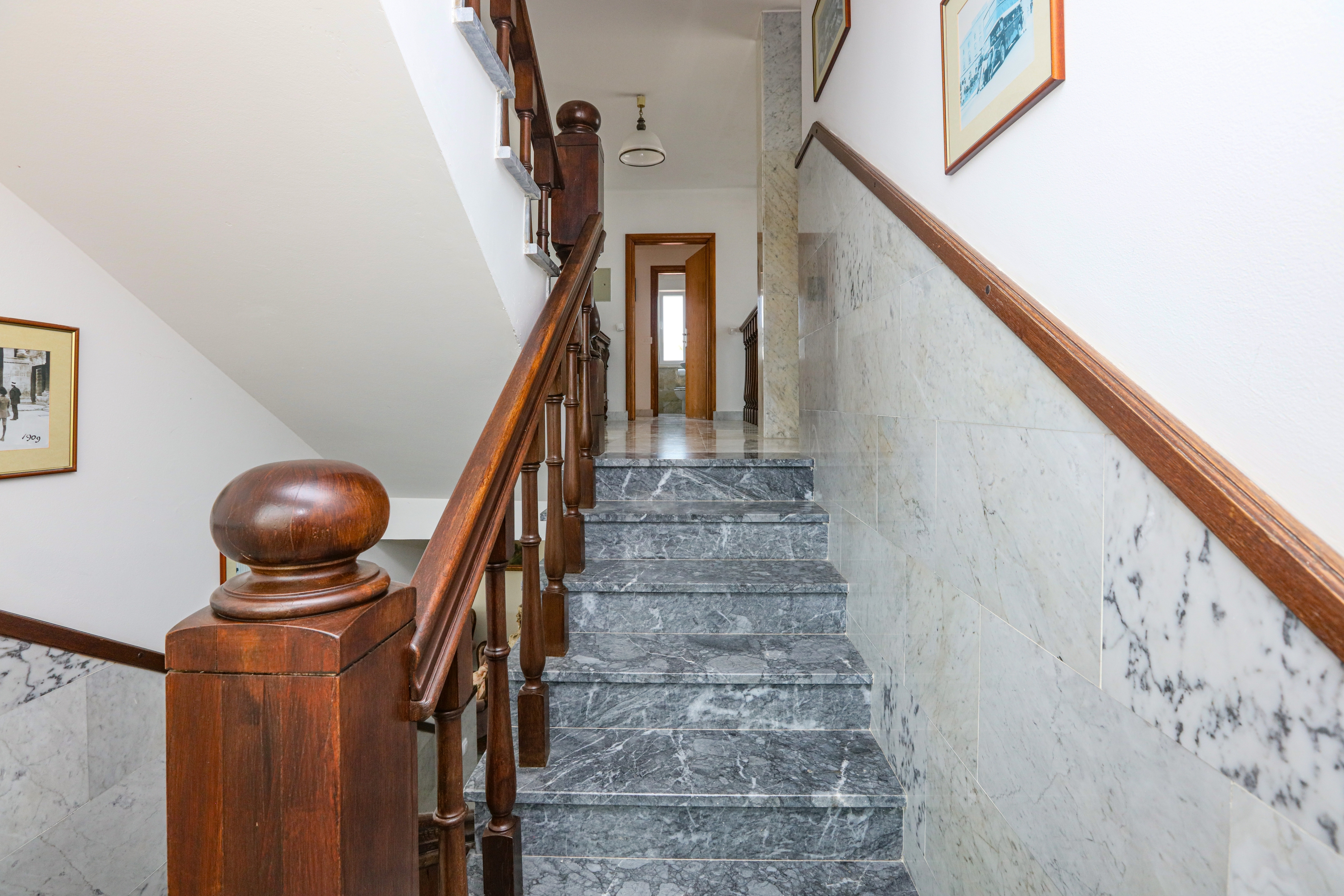 Comfortable and spacious house near beach Rogoznica  K