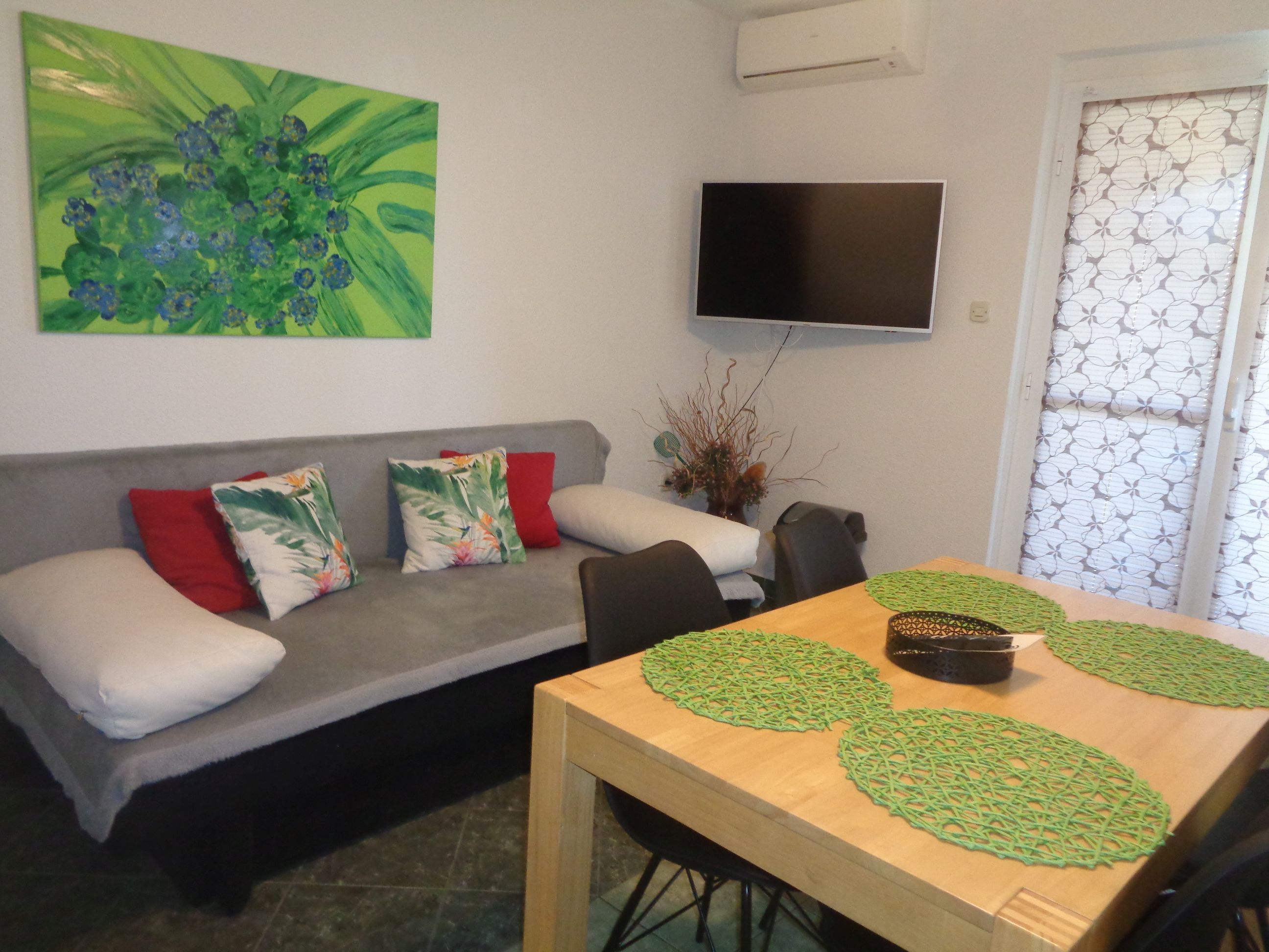 Two bedroom apartment with terrace Biograd na Moru (A-6228-b) Two bedroom apartment with terrace Biograd na Moru (A-6228-b)