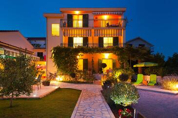 Property Srima - Vodice, Vodice, Property 6231 - Apartments with pebble beach.