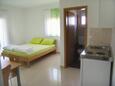 Ložnice Ljubač, Ložnice v ubytování typu studio-apartment, s klimatizací a WiFi.