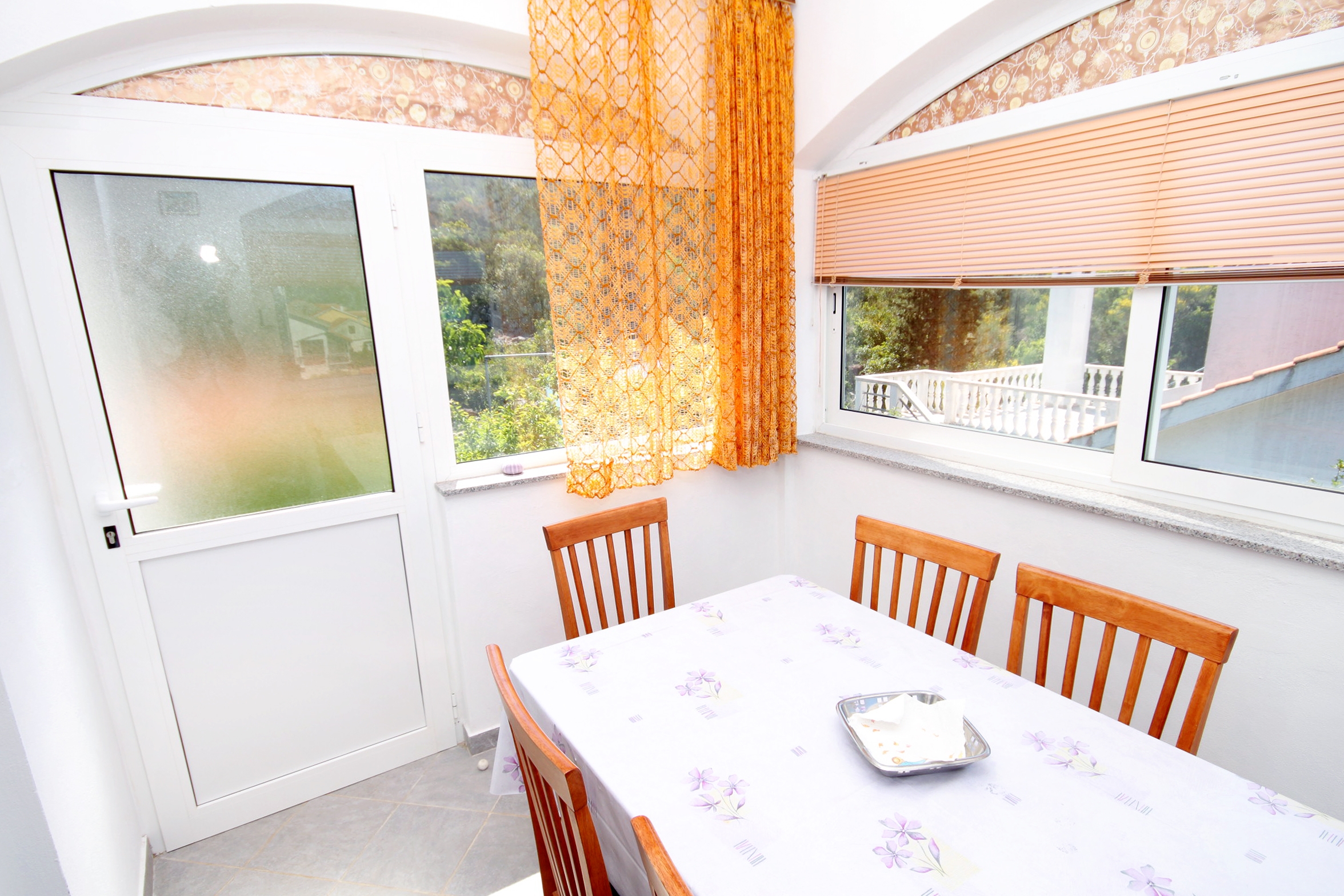 One bedroom apartment with terrace and sea view Brgulje, Molat  A-a
