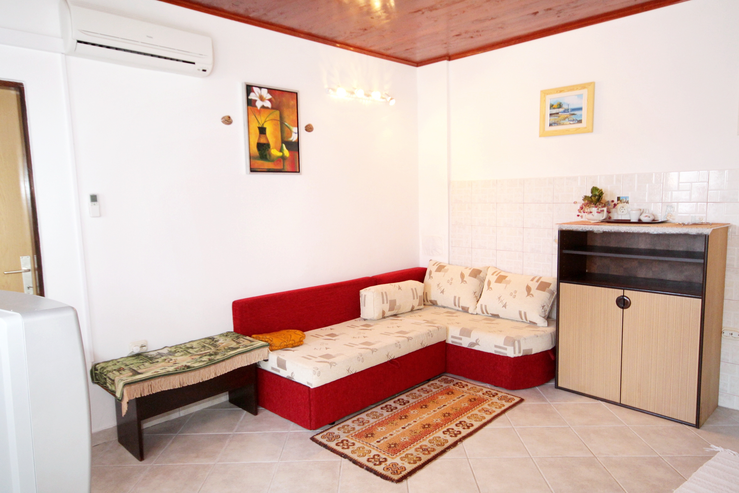 One bedroom apartment with terrace and sea view Brgulje, Molat  A-a