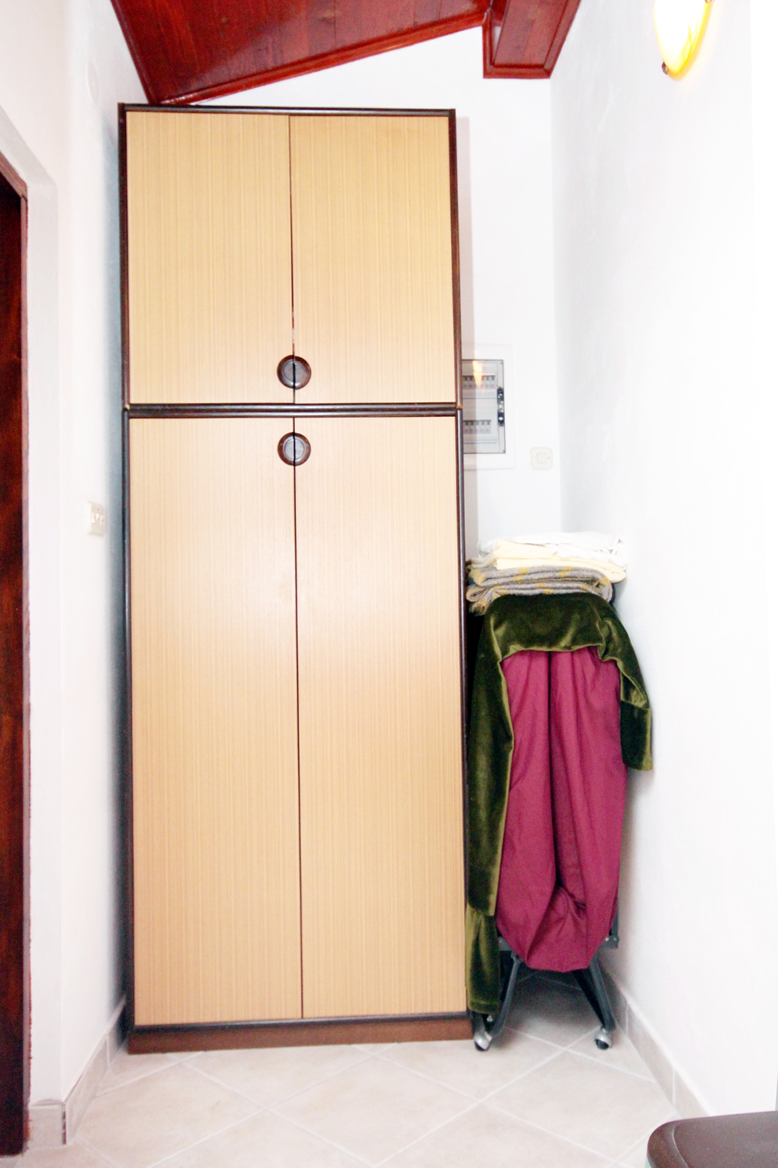 One bedroom apartment with terrace and sea view Brgulje, Molat  A-b