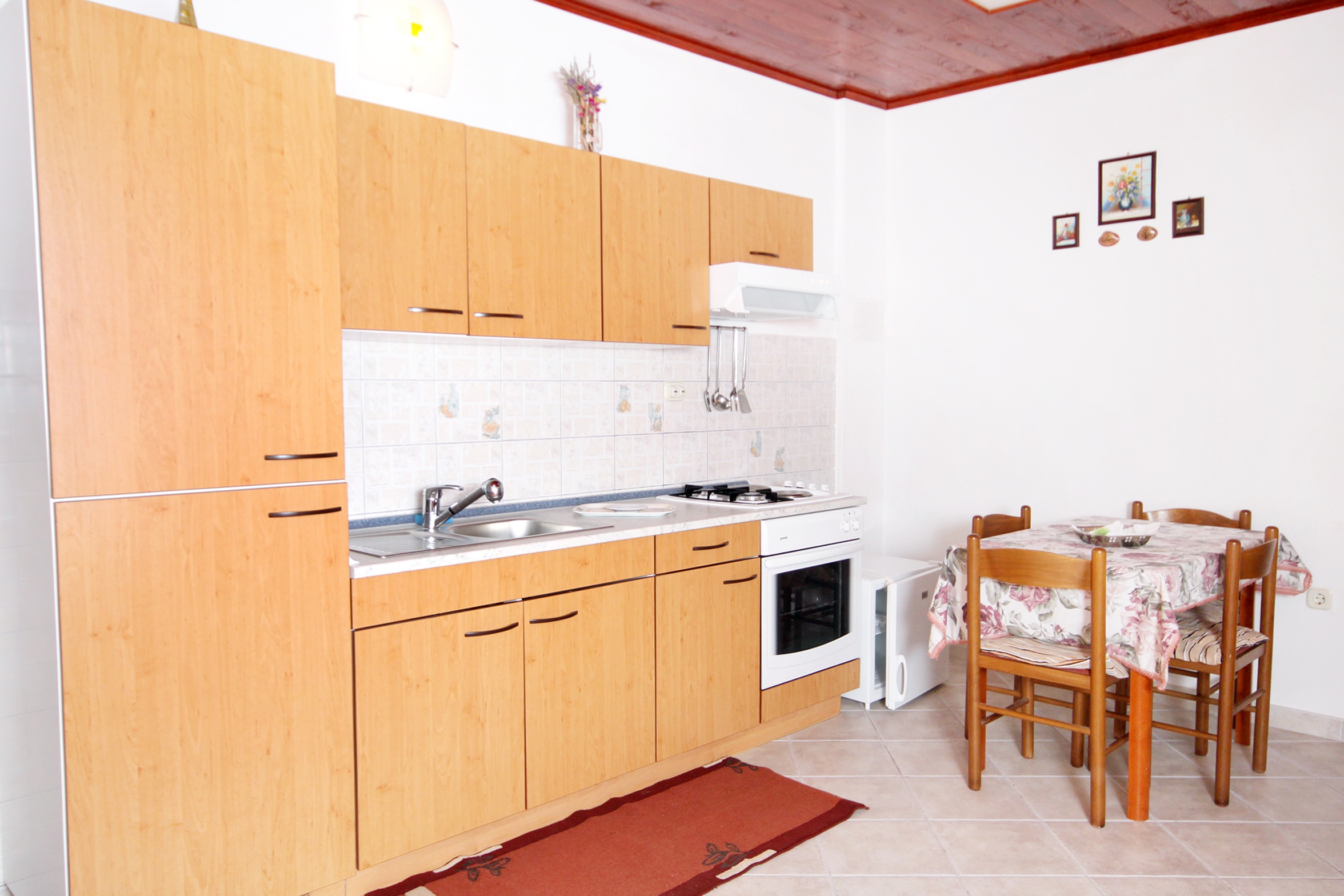 One bedroom apartment with terrace and sea view Brgulje, Molat  A-b