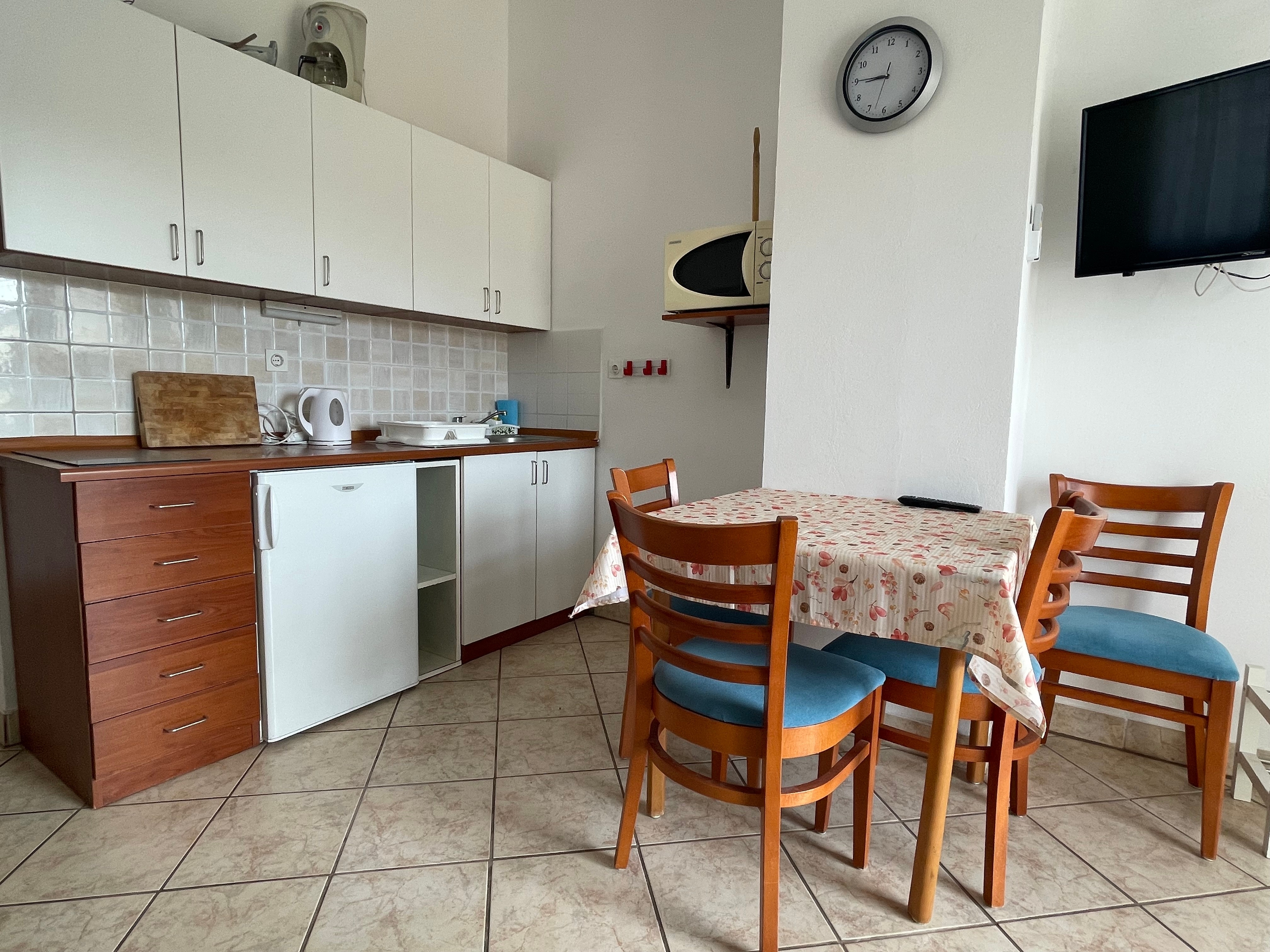 One bedroom apartment with terrace Sabunike, Zadar  A-c
