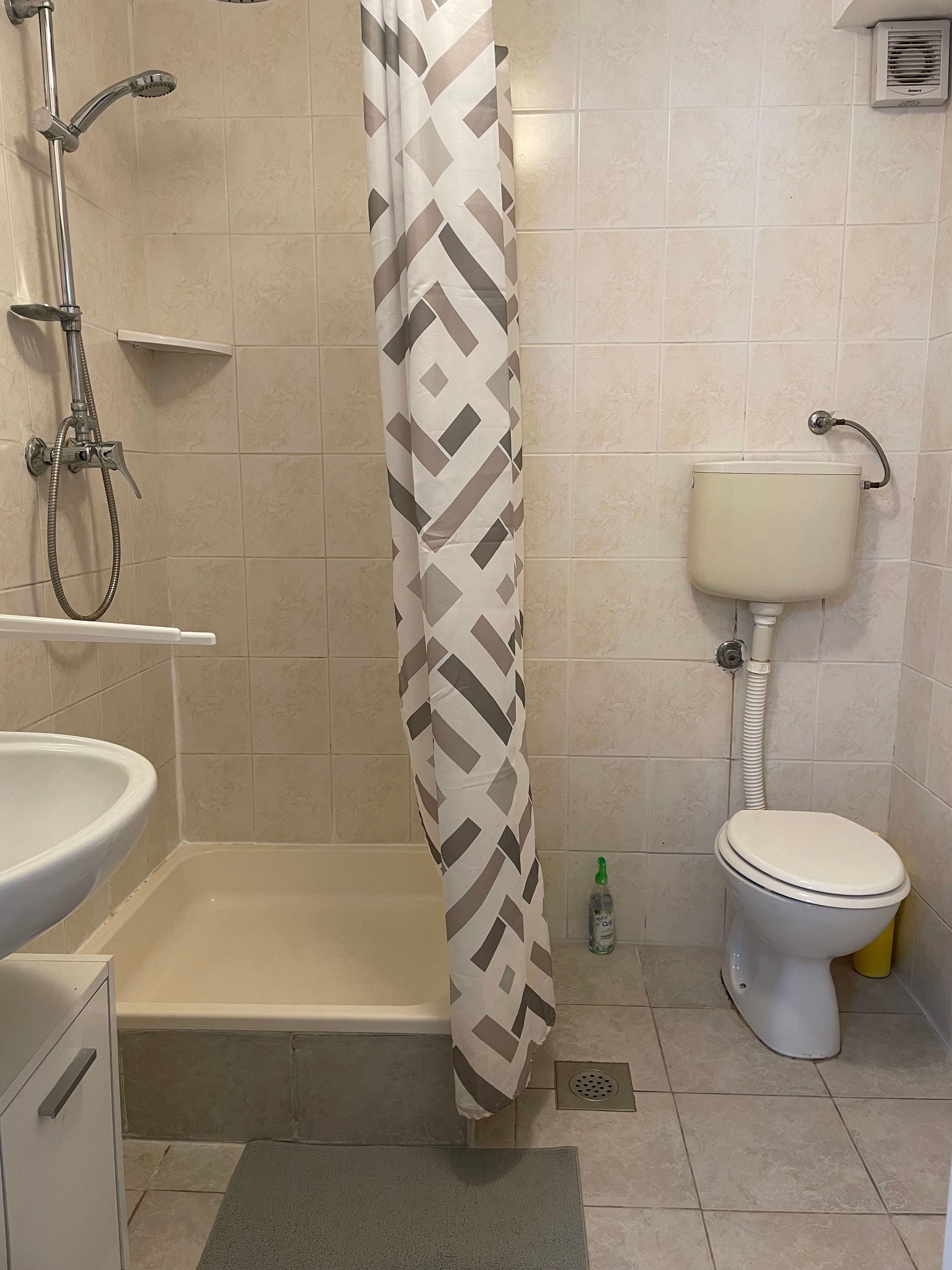One bedroom apartment with terrace Sabunike, Zadar  A-d
