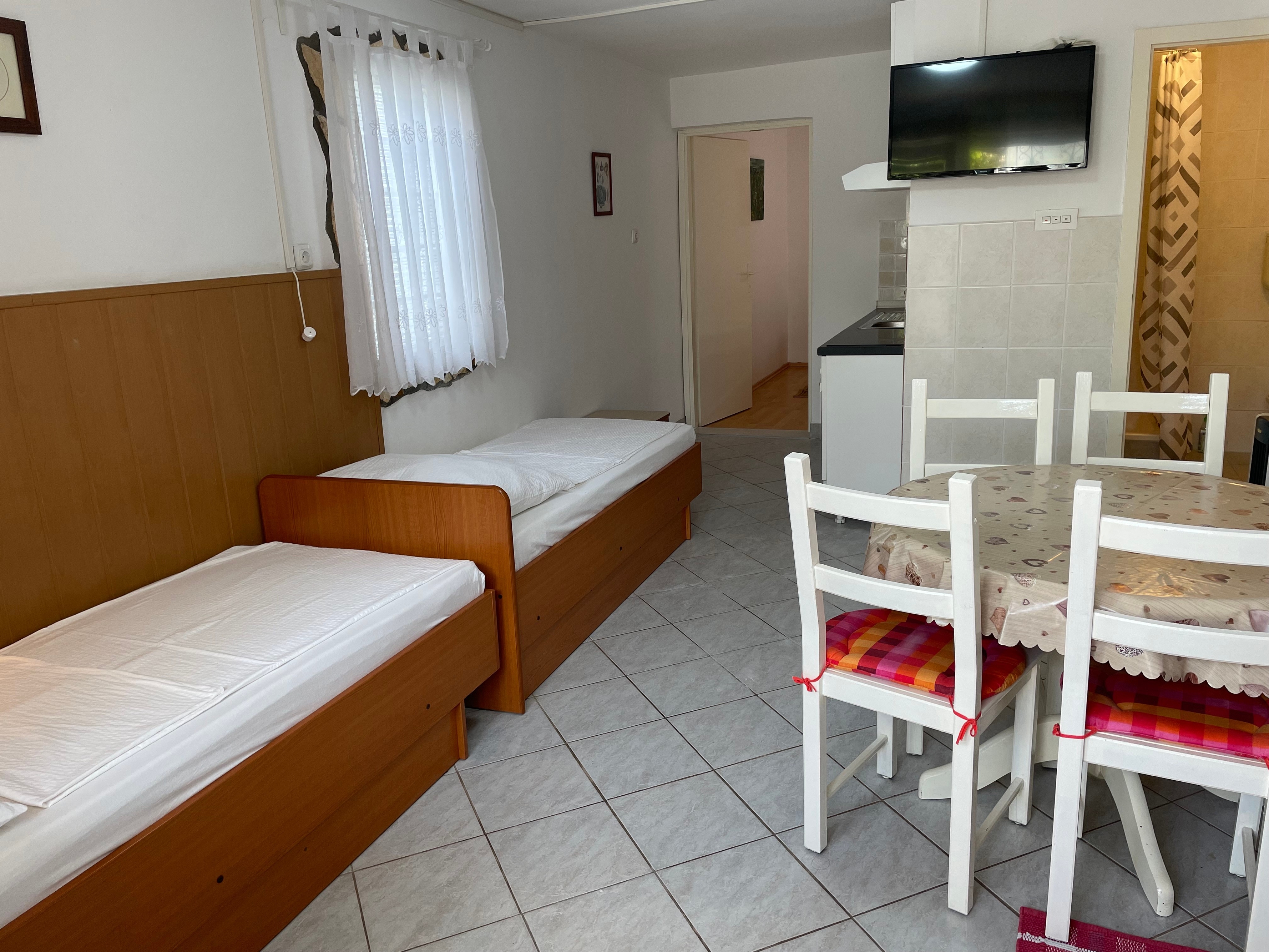 One bedroom apartment with terrace Sabunike, Zadar  A-d