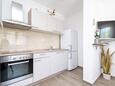 Kuchyně Tkon, Kuchyně v ubytování typu apartment, WiFi.