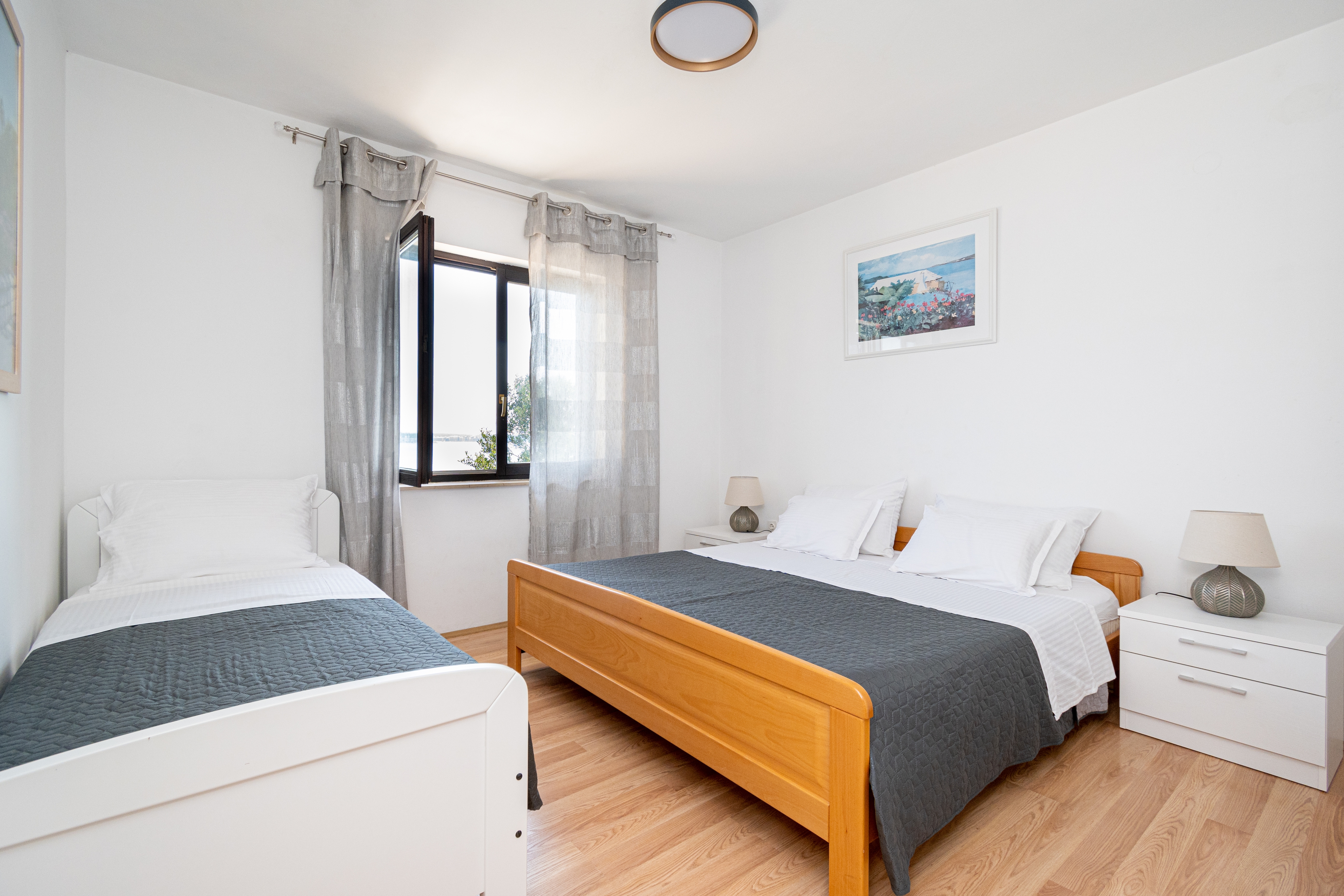 Three bedroom apartment near beach Tkon, Pašman  A-d