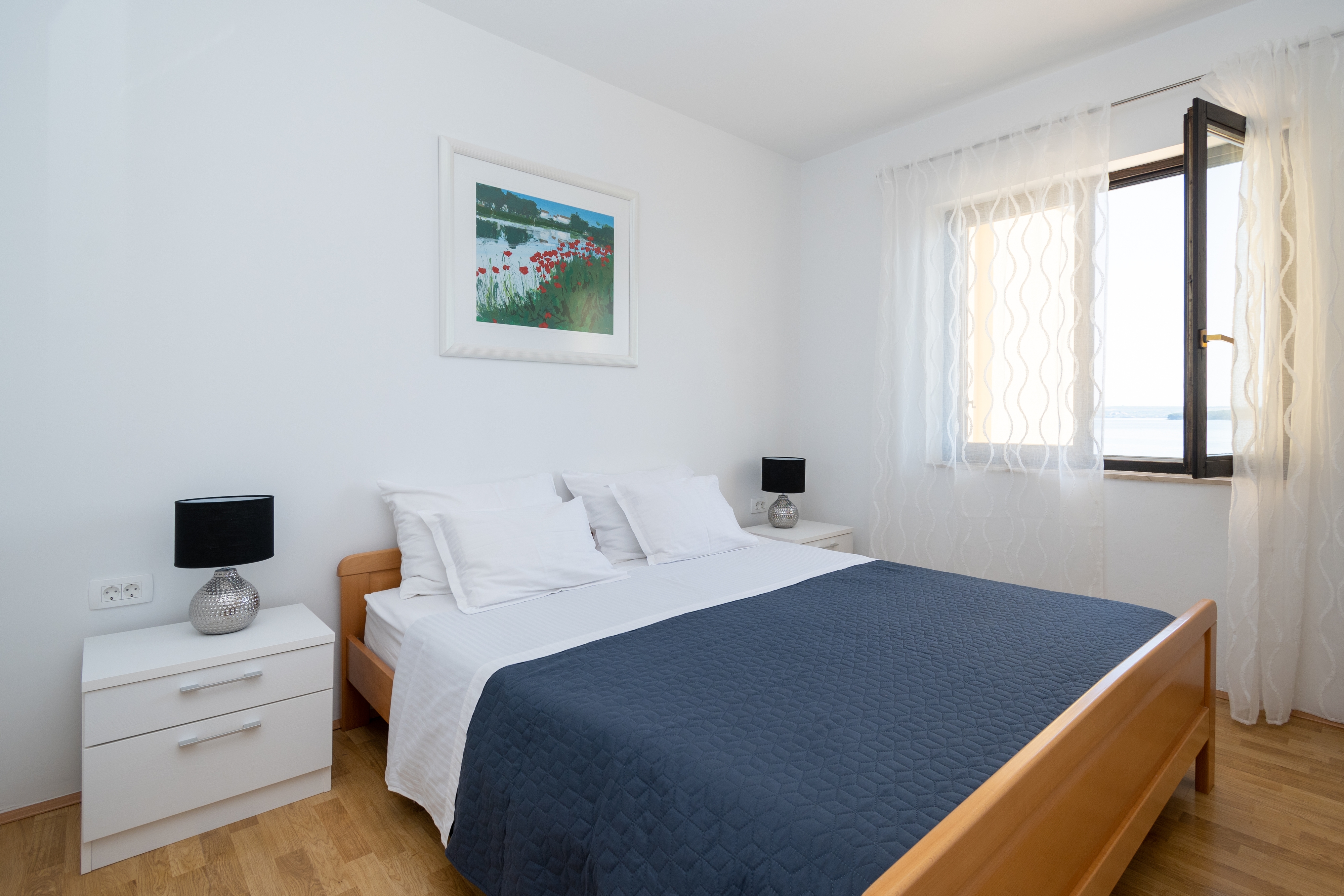 Three bedroom apartment near beach Tkon, Pašman  A-d