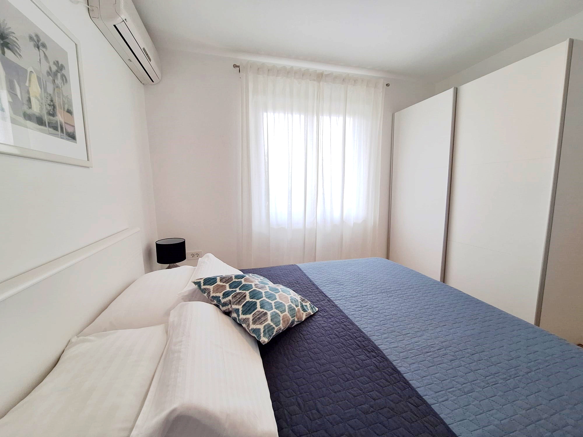 Three bedroom apartment near beach Tkon, Pašman  A-d