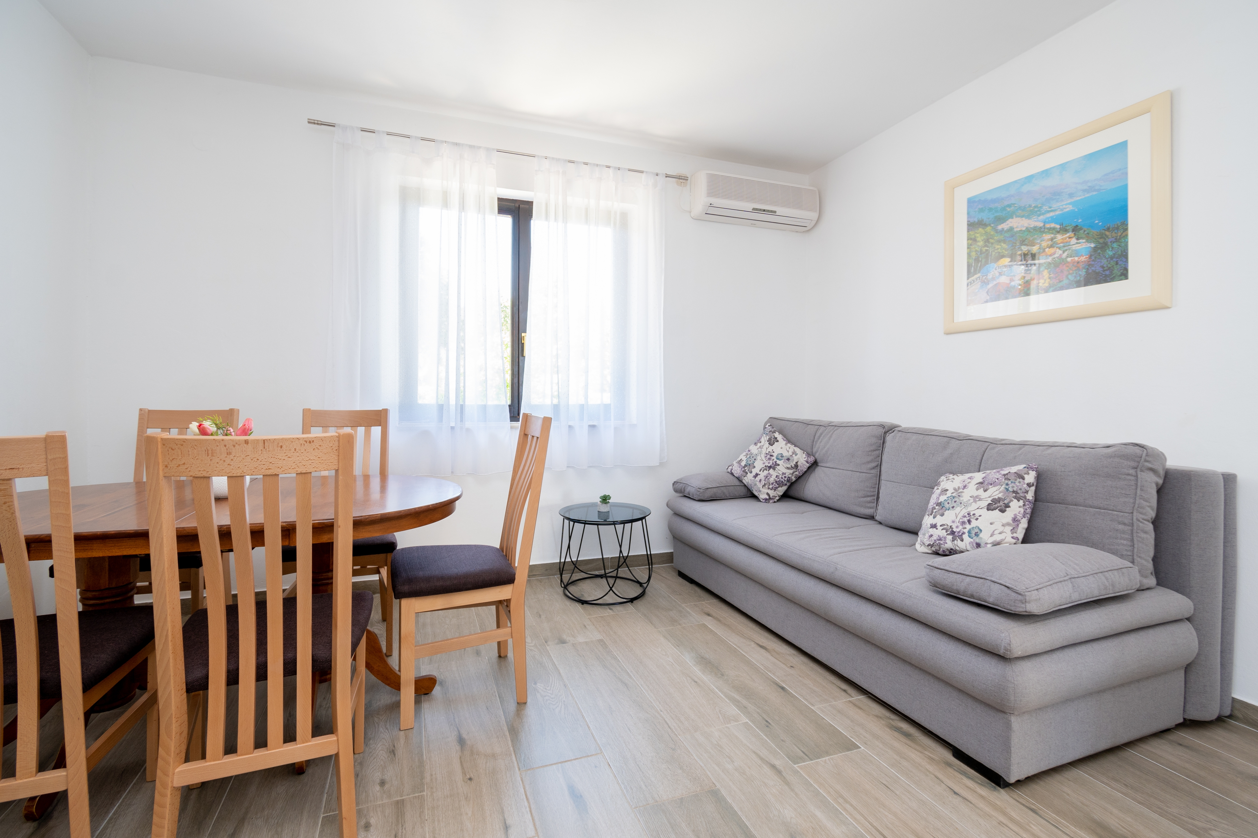 Three bedroom apartment near beach Tkon, Pašman  A-d