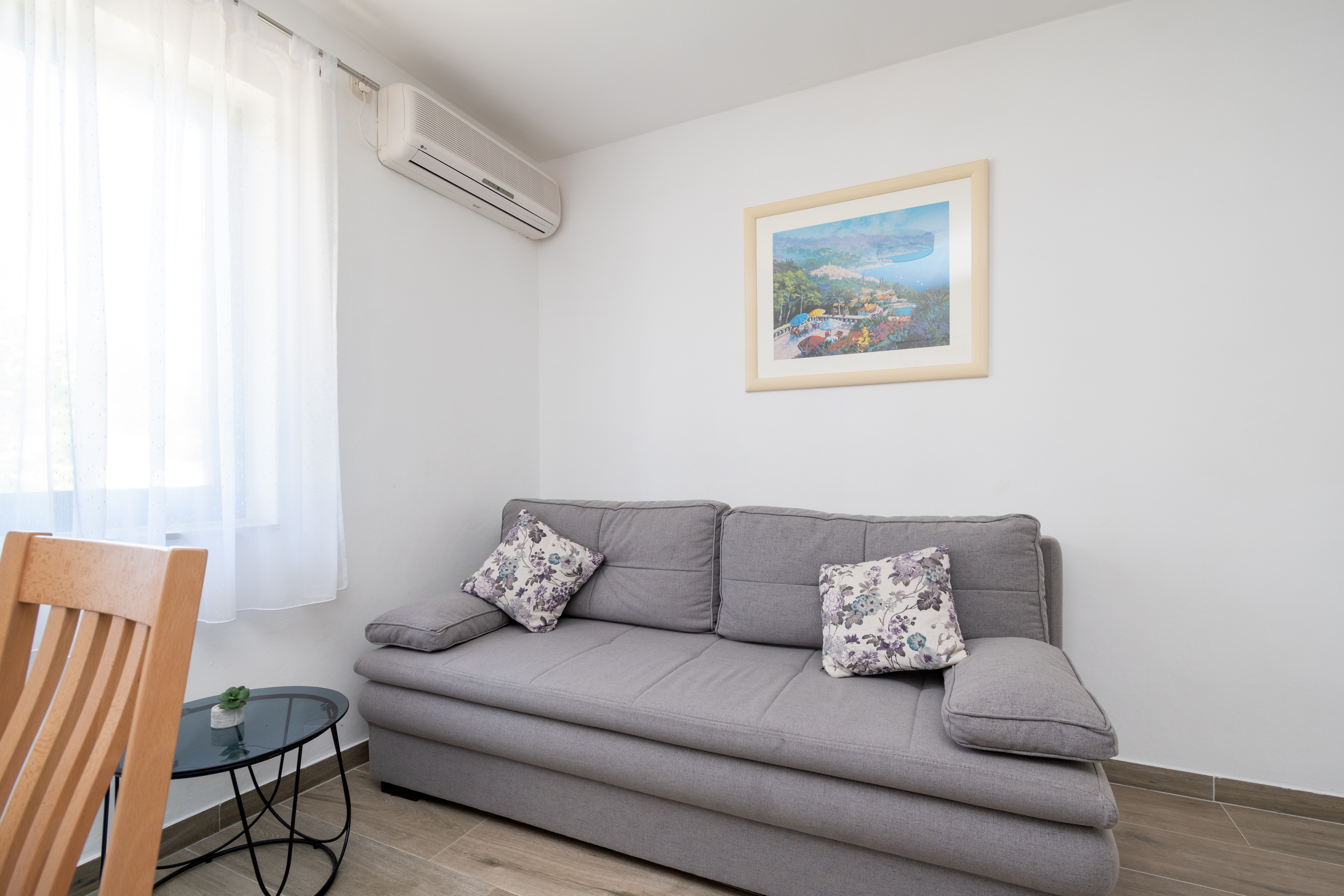 Three bedroom apartment near beach Tkon, Pašman  A-d