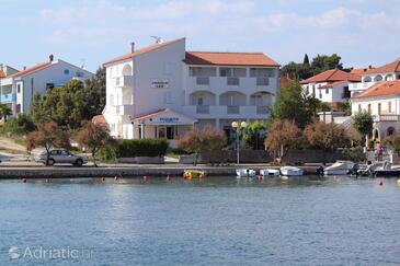 Property Petrčane, Zadar, Property 6269 - Apartments near sea with pebble beach.