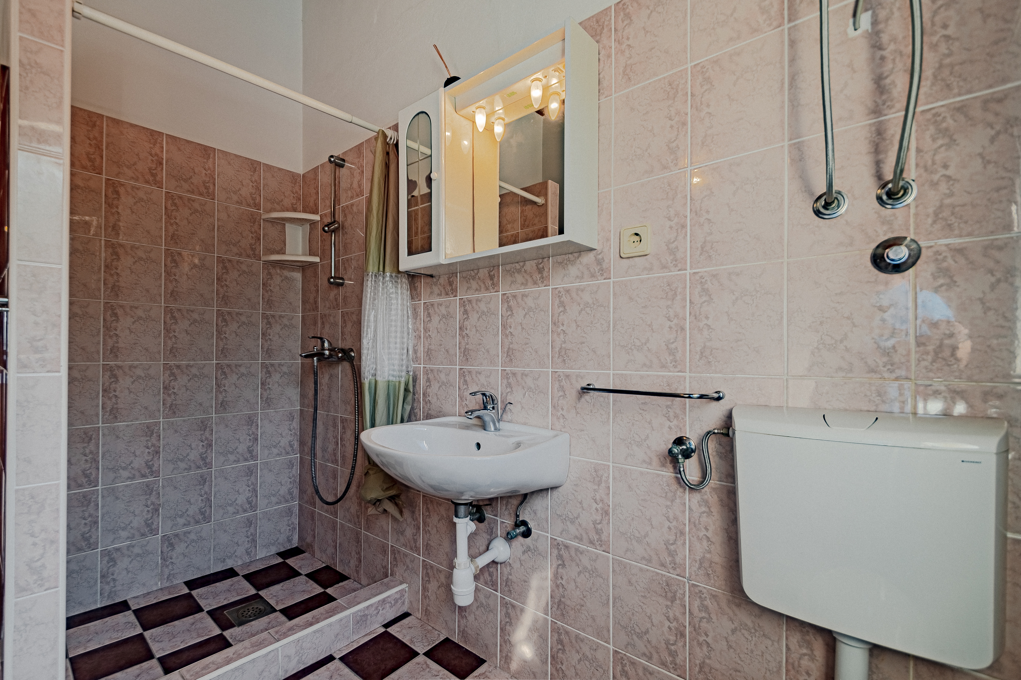 Three bedroom apartment near beach Prigradica, Korčula  A-a