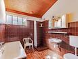 Bathroom 2 Prigradica, Bathroom 2 in the apartment, (pet friendly) and WiFi.