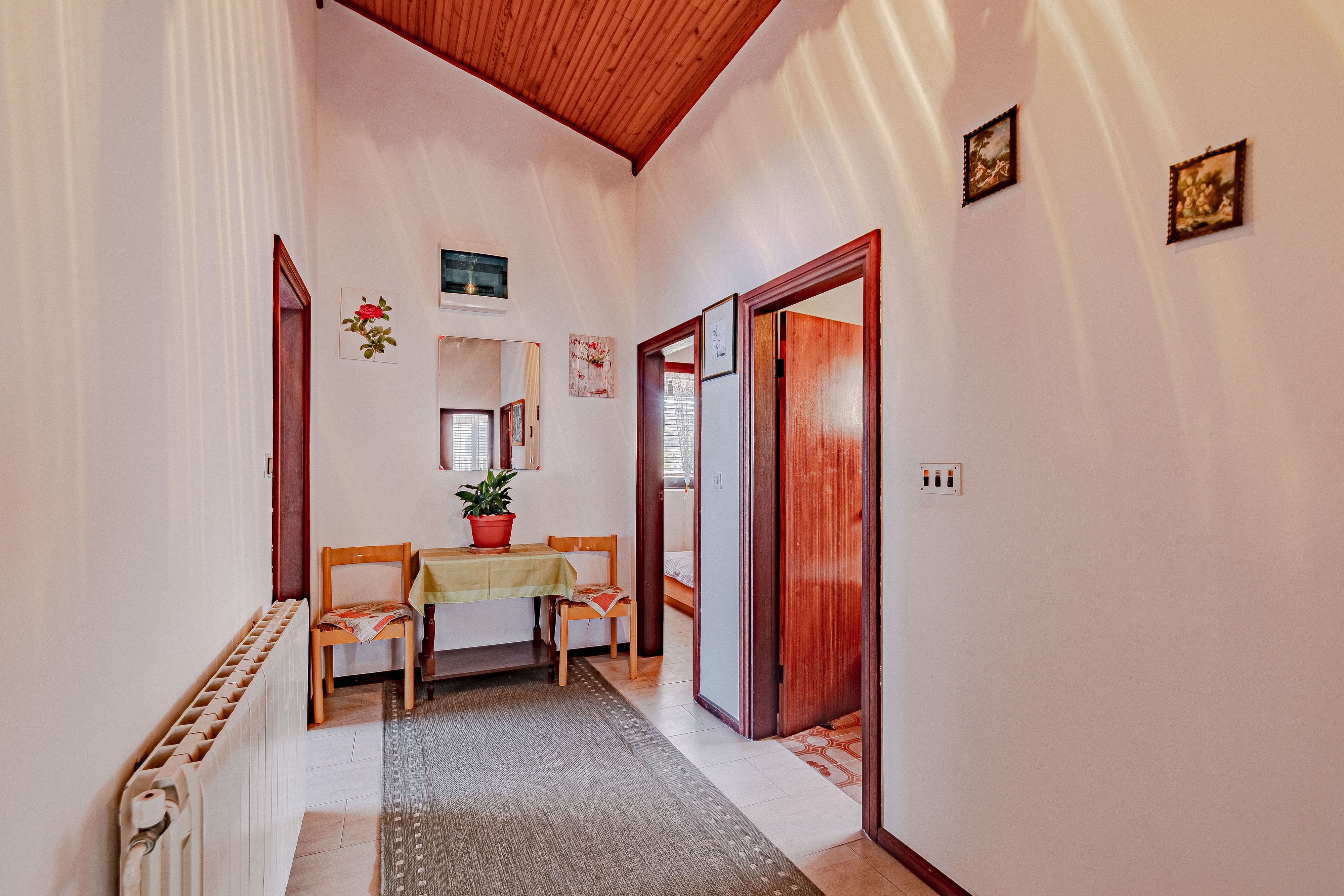 Three bedroom apartment near beach Prigradica, Korčula  A-a