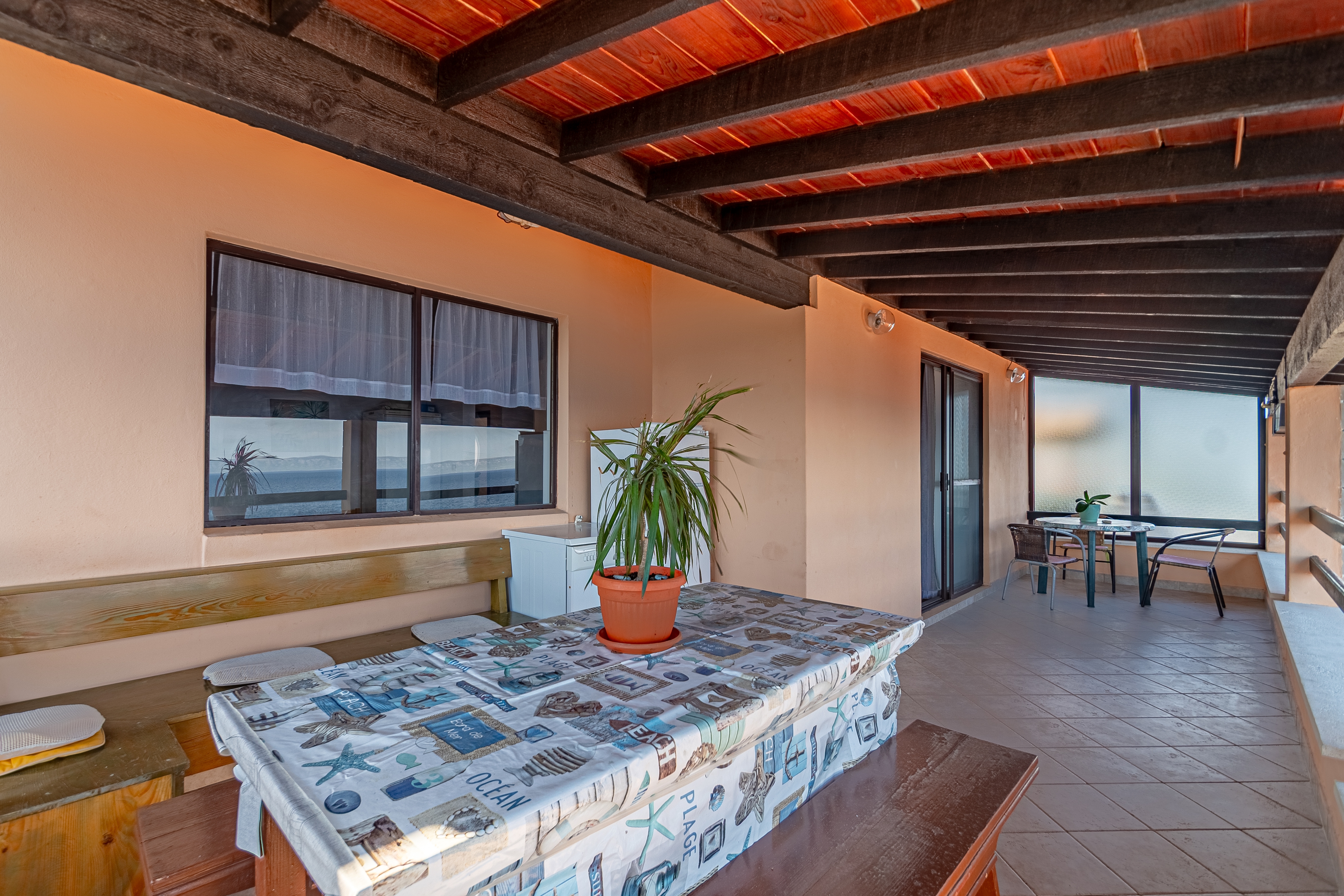 Three bedroom apartment near beach Prigradica, Korčula  A-a