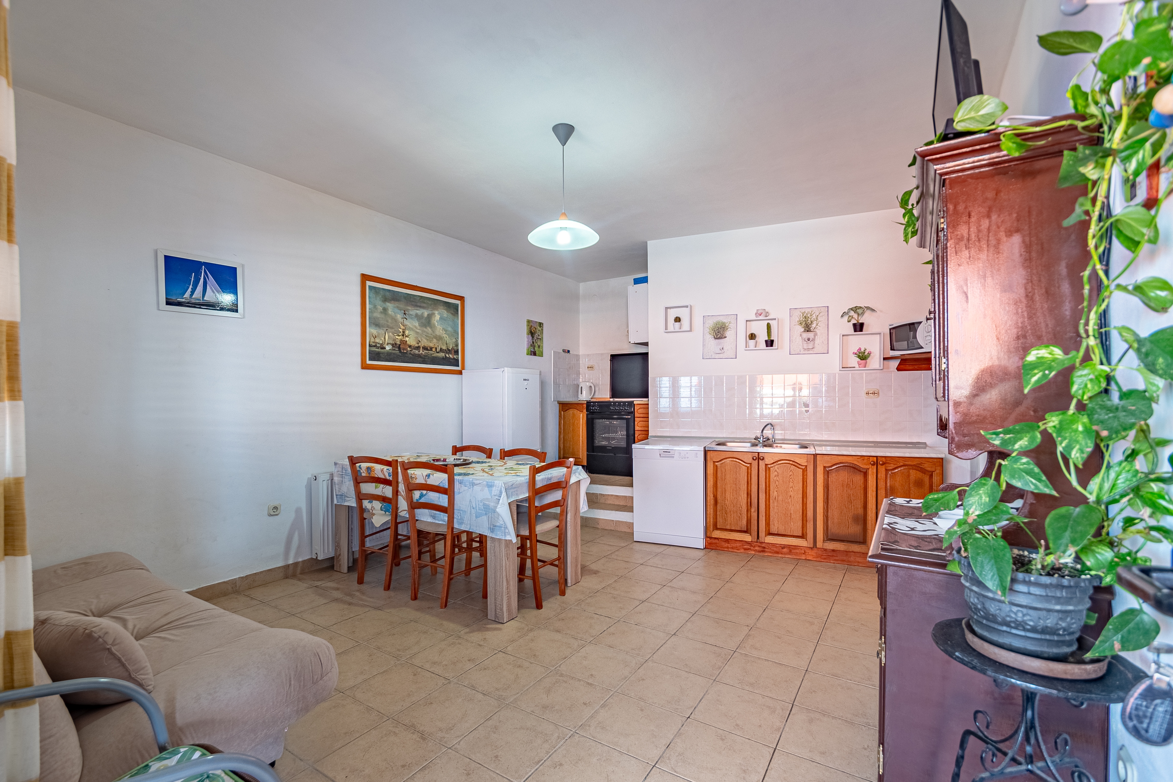 One bedroom apartment near beach Prigradica, Korčula (A-627-b)