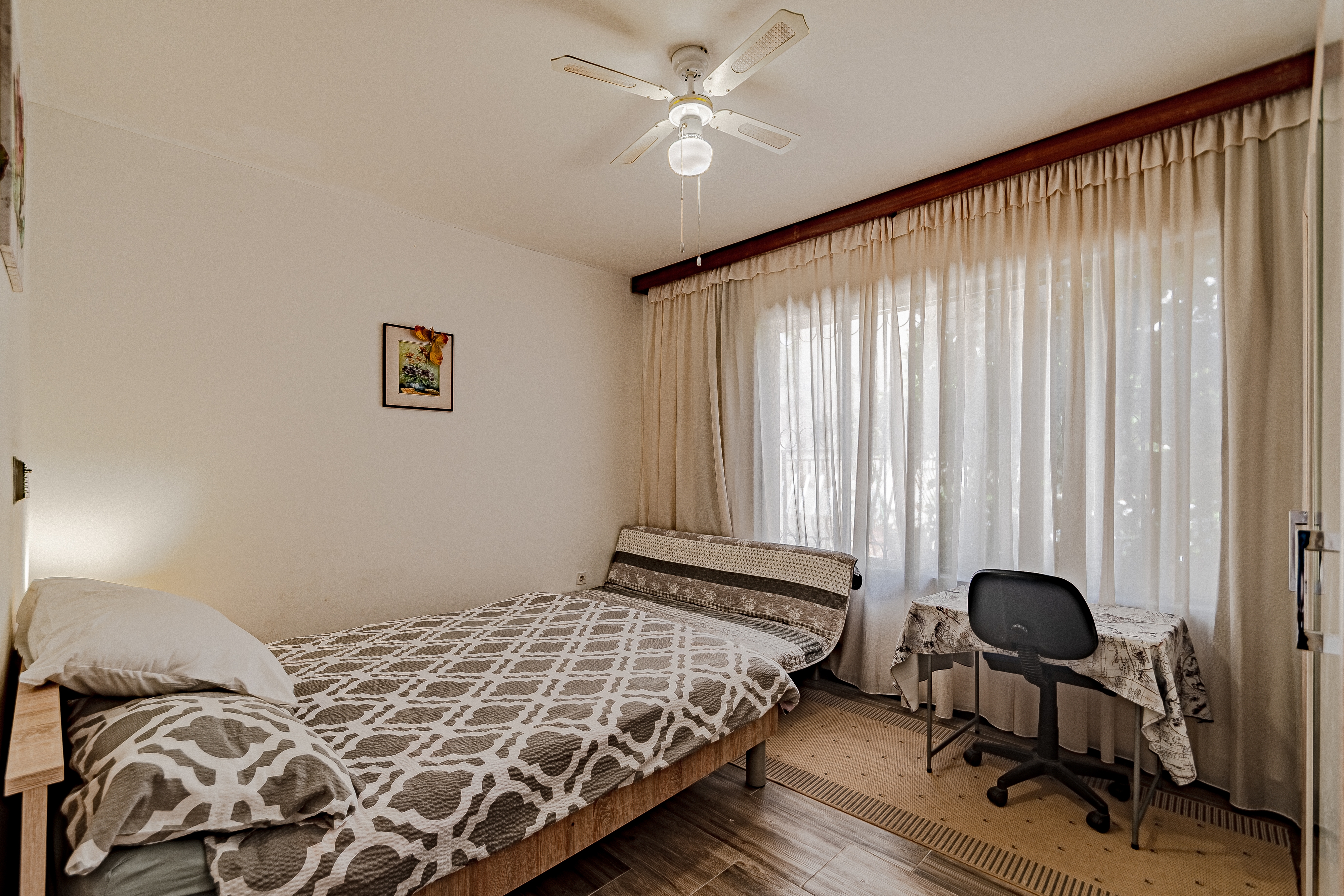 Three bedroom apartment near beach Prigradica, Korčula  A-e