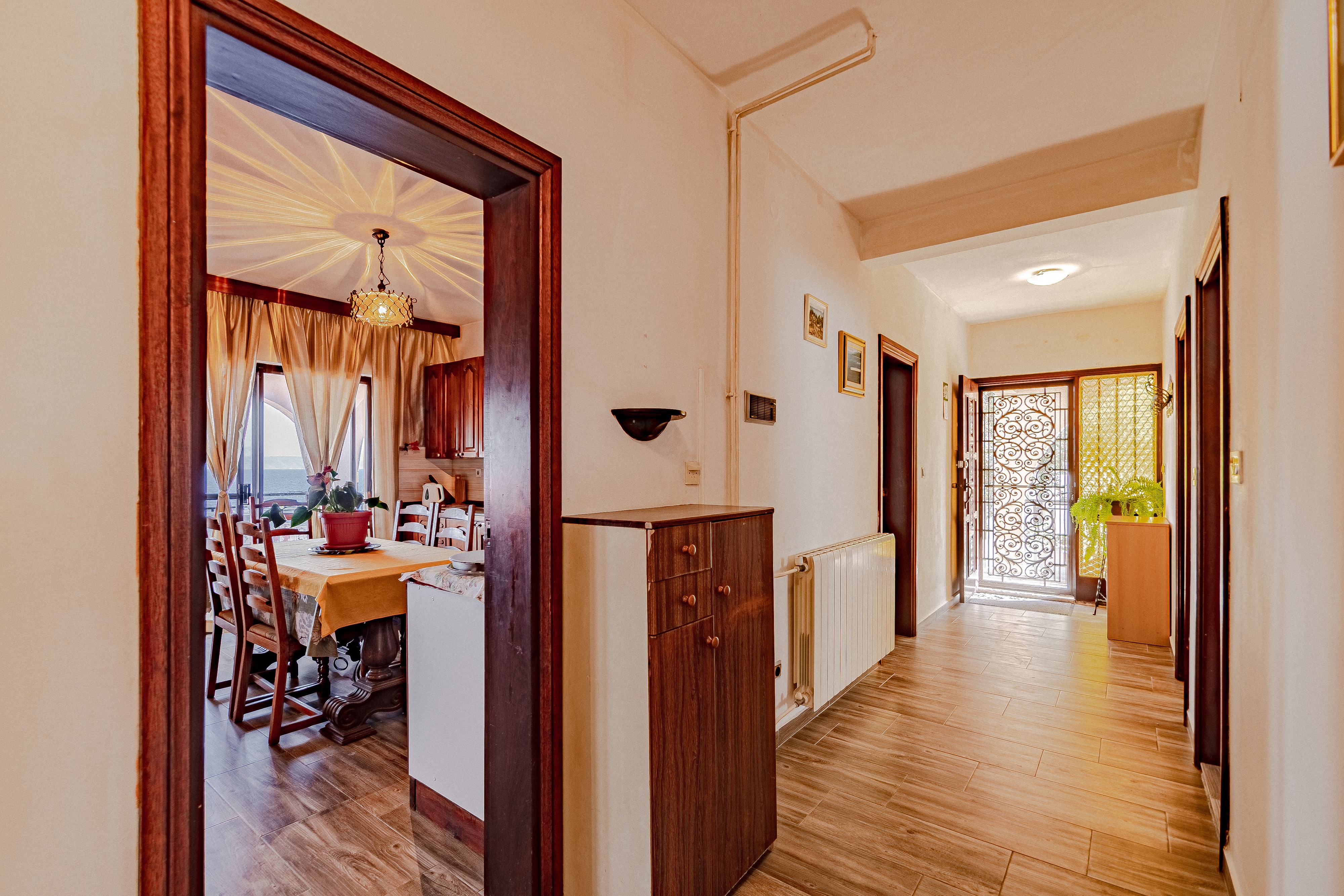 Three bedroom apartment near beach Prigradica, Korčula  A-e