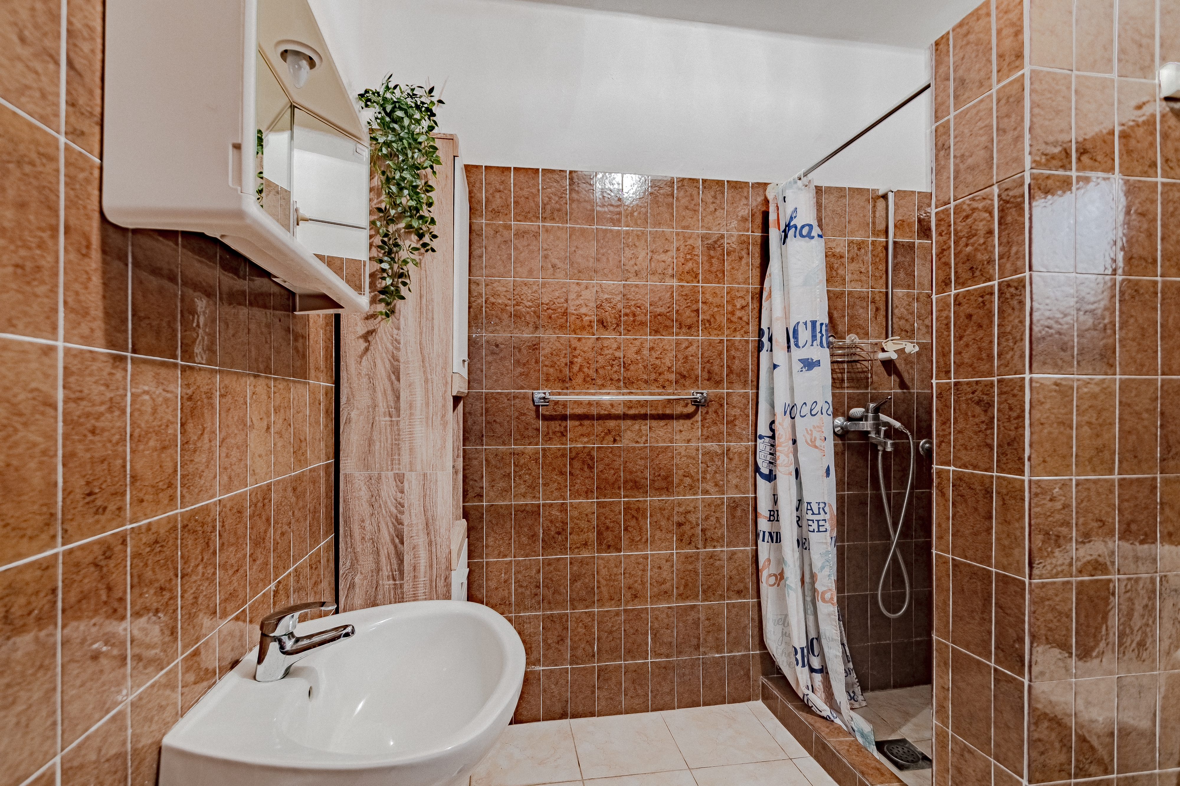 Three bedroom apartment near beach Prigradica, Korčula  A-f