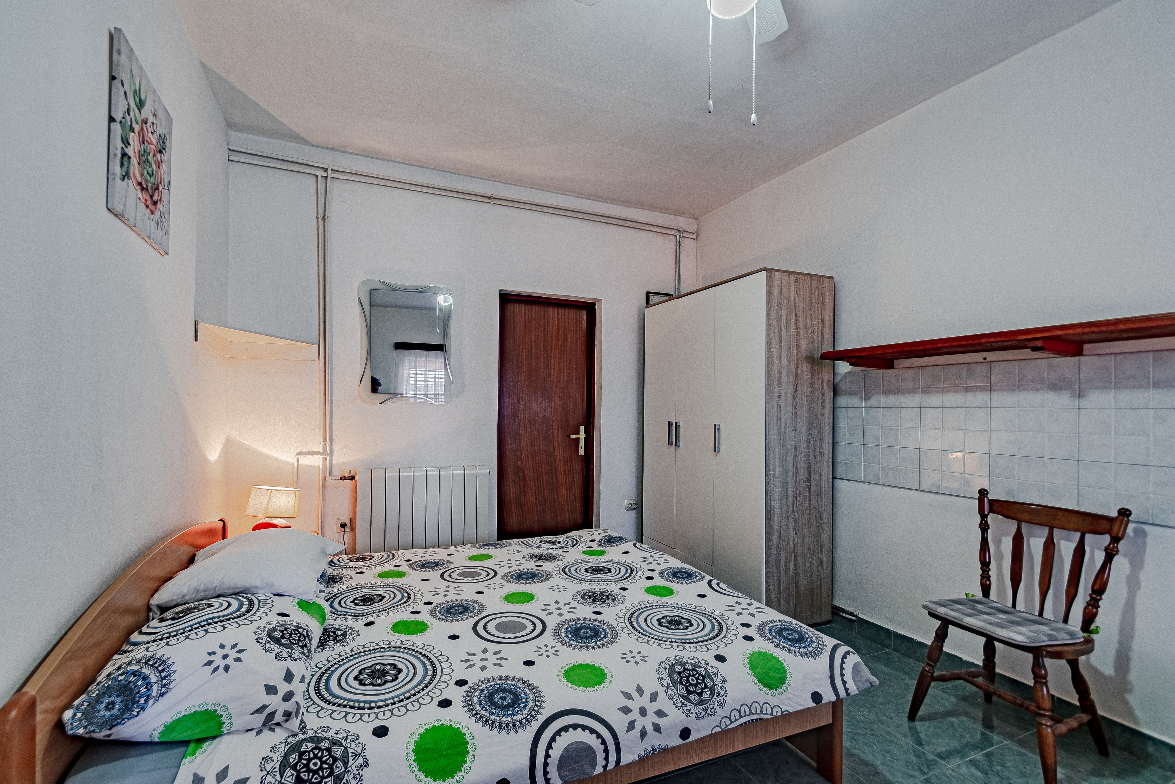 Three bedroom apartment near beach Prigradica, Korčula  A-f