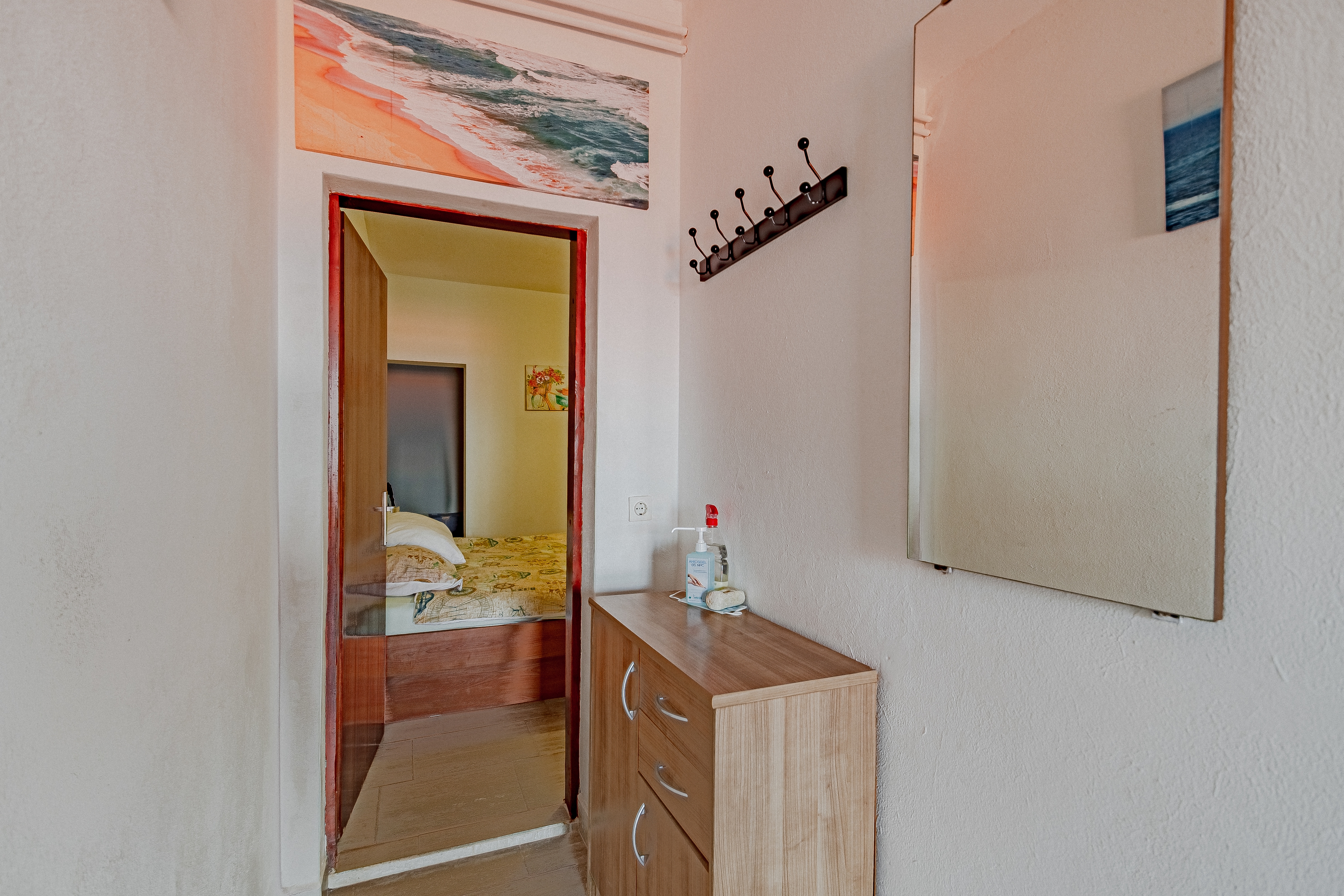 Three bedroom apartment near beach Prigradica, Korčula  A-f