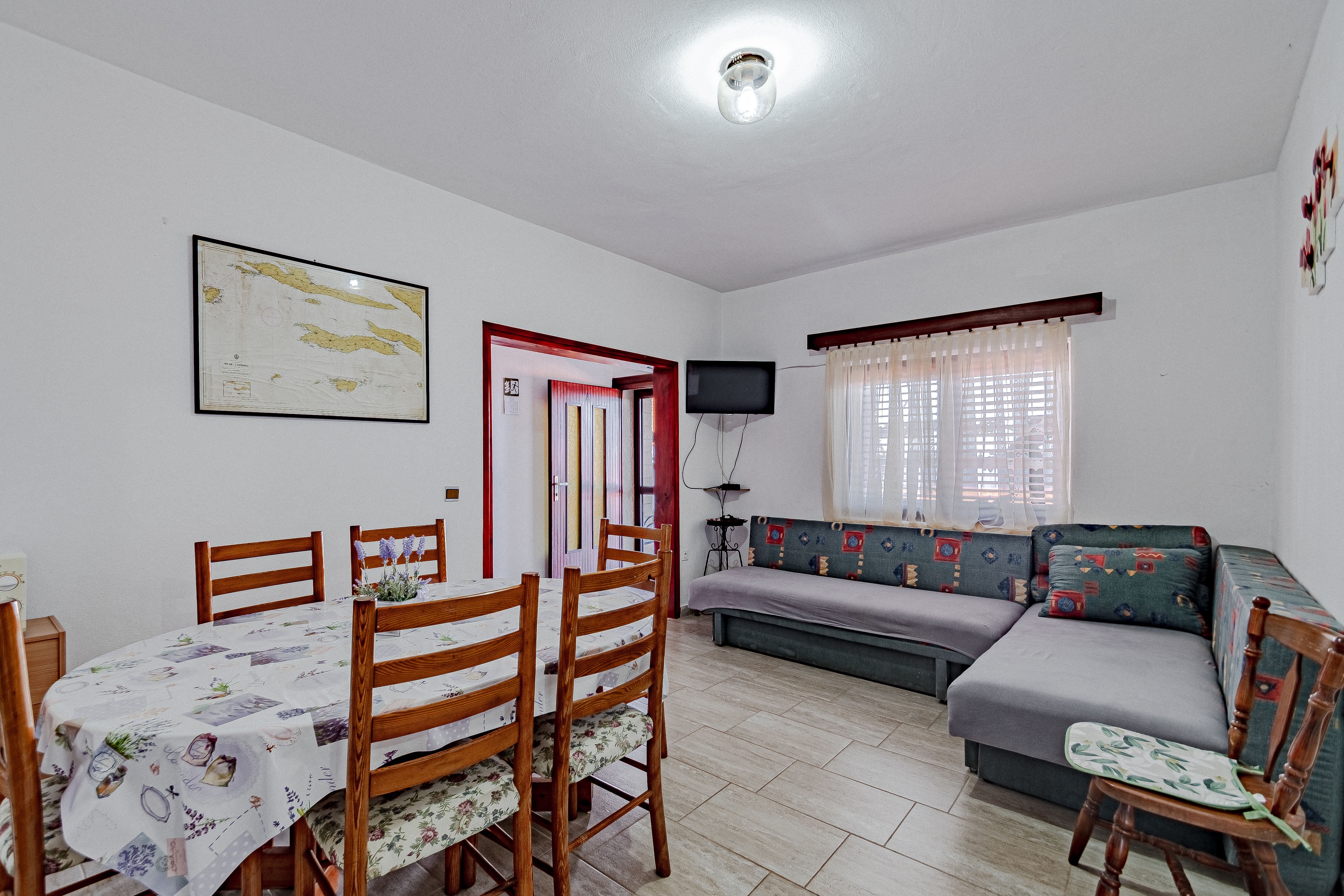 Three bedroom apartment near beach Prigradica, Korčula (A-627-f)