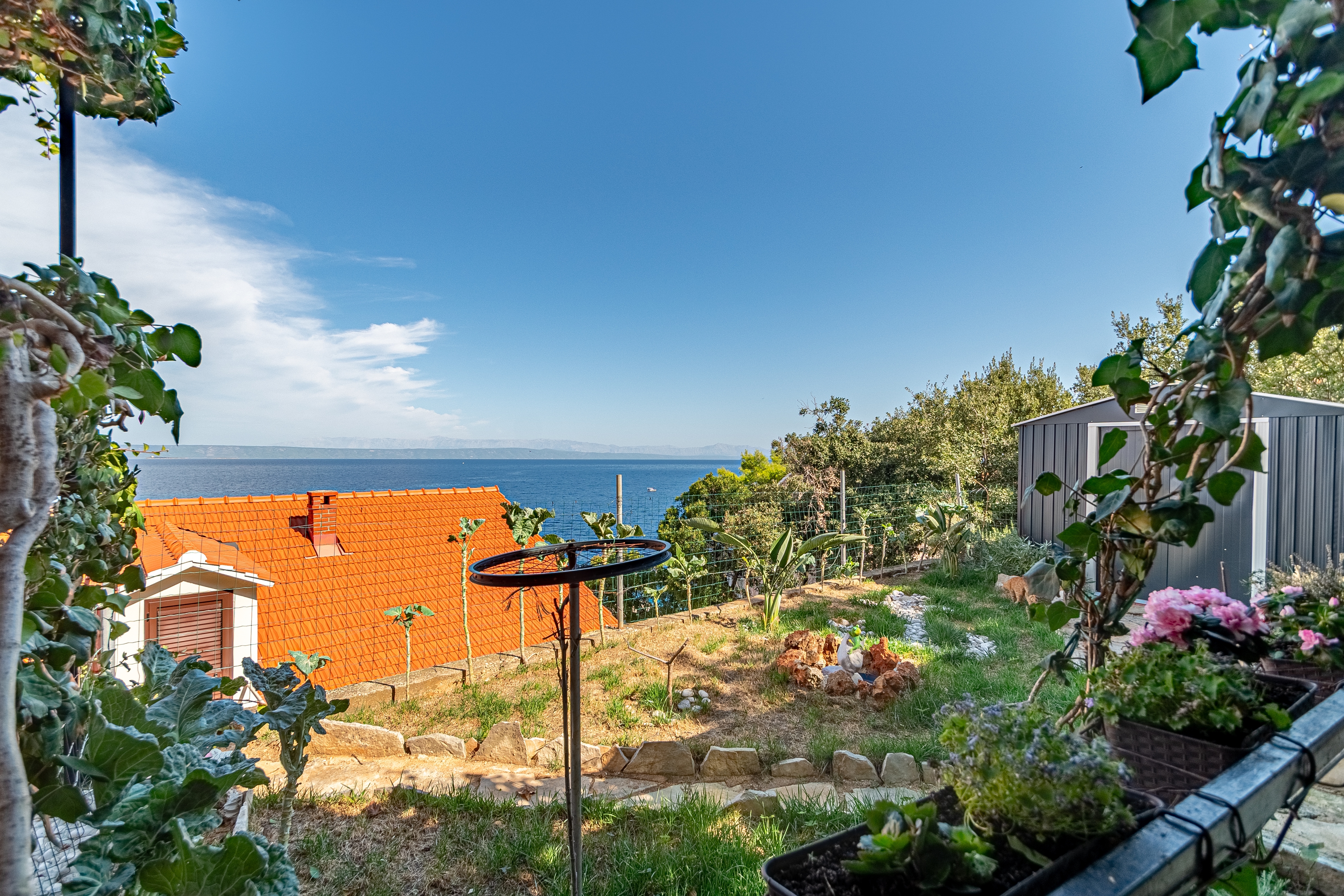 Three bedroom apartment near beach Prigradica, Korčula  A-f