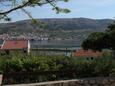 Pag, Terrace - view in the apartment, (pet friendly) and WiFi.