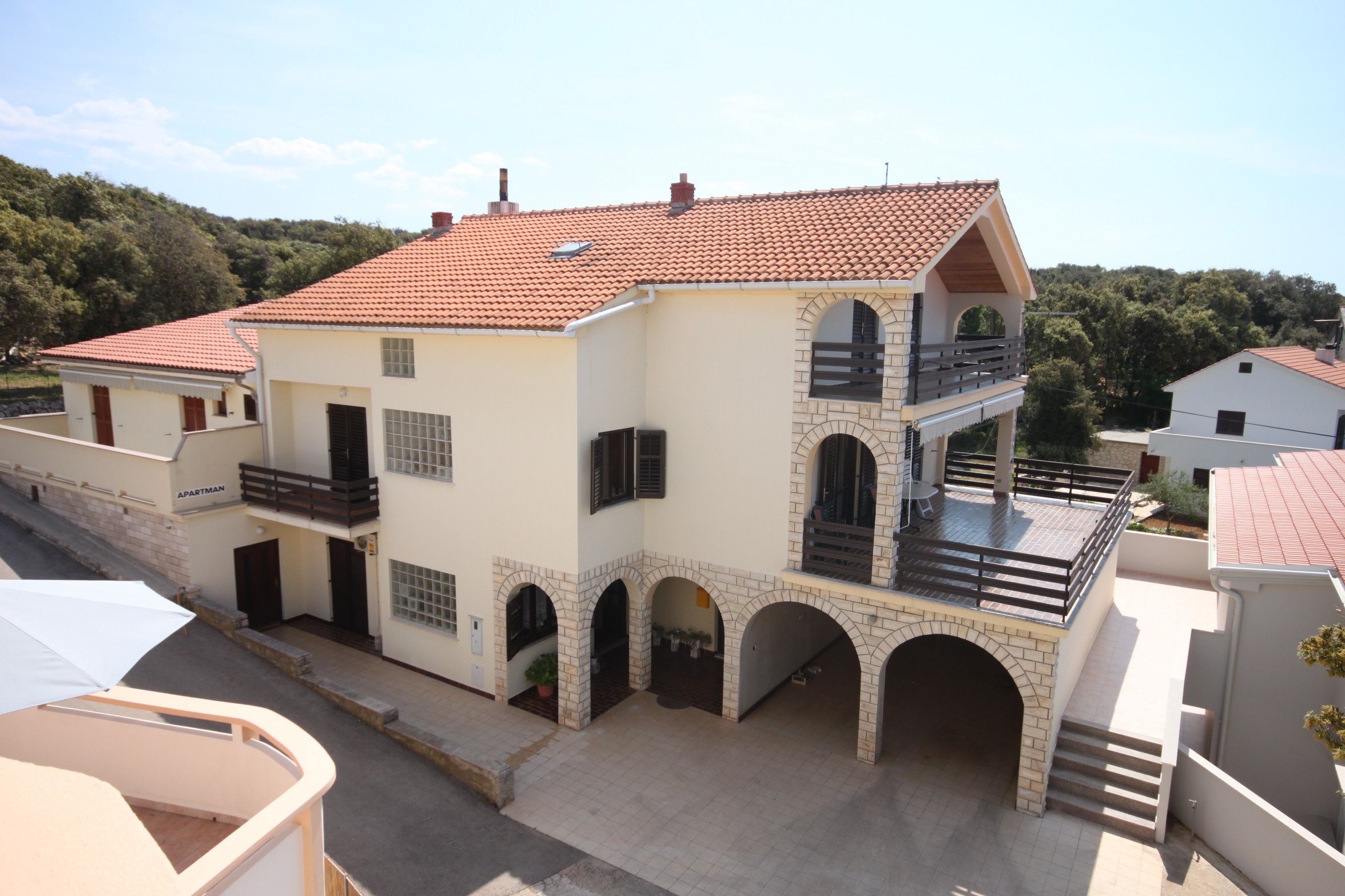 Two bedroom apartment near beach Cove Mulobedanj, Pag  A-b